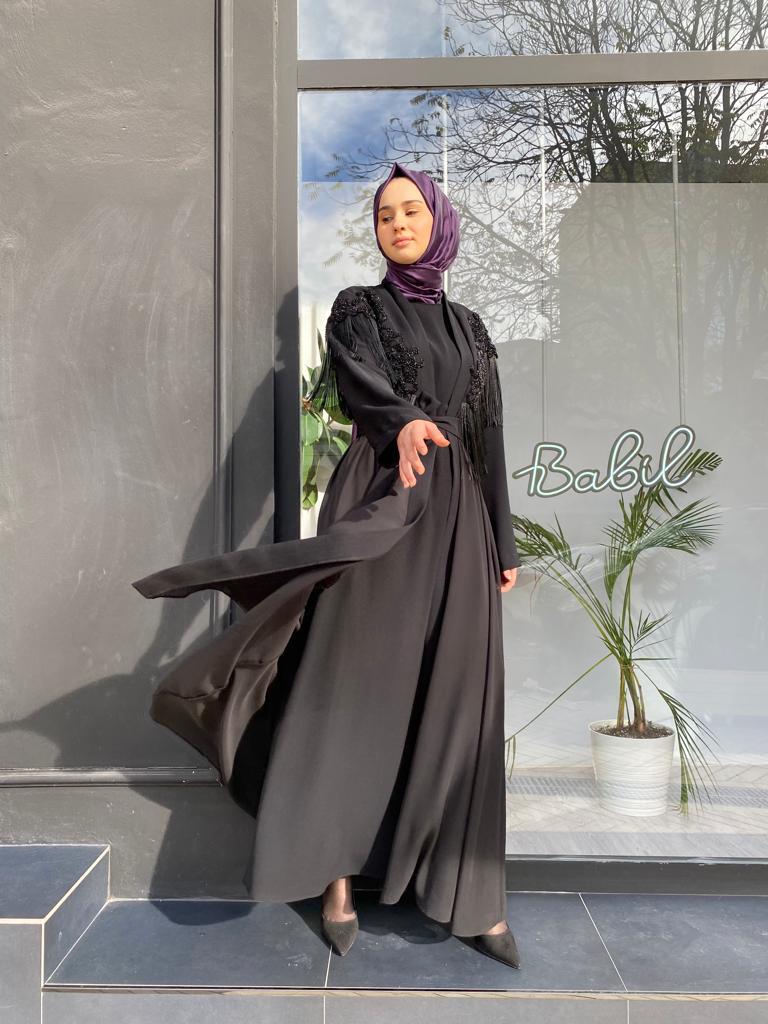 Nurcan Çetin Püskül İşlemeli Abaya Siyah 7601