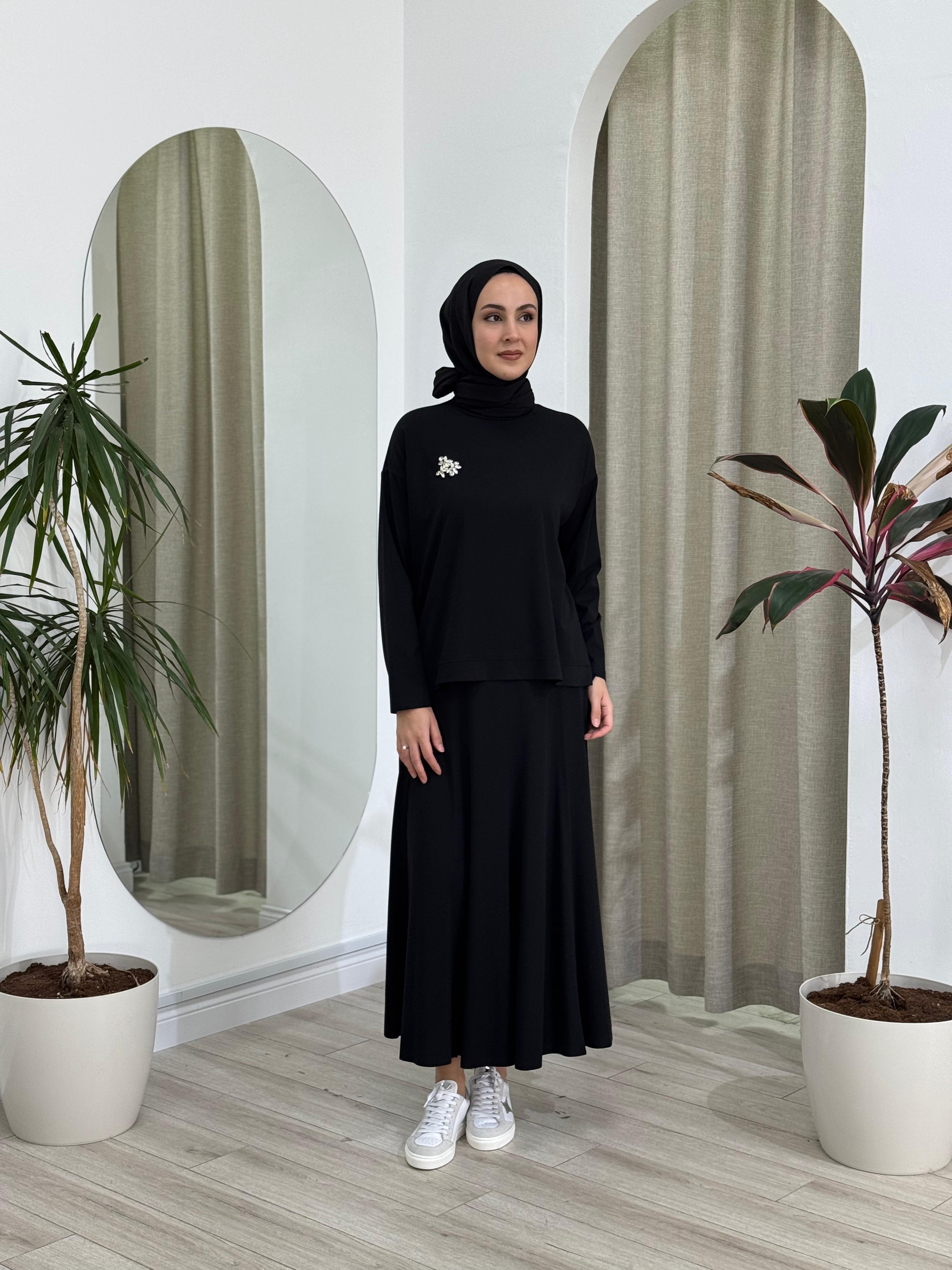 Nurcan Çetin Siyah Takım 25425