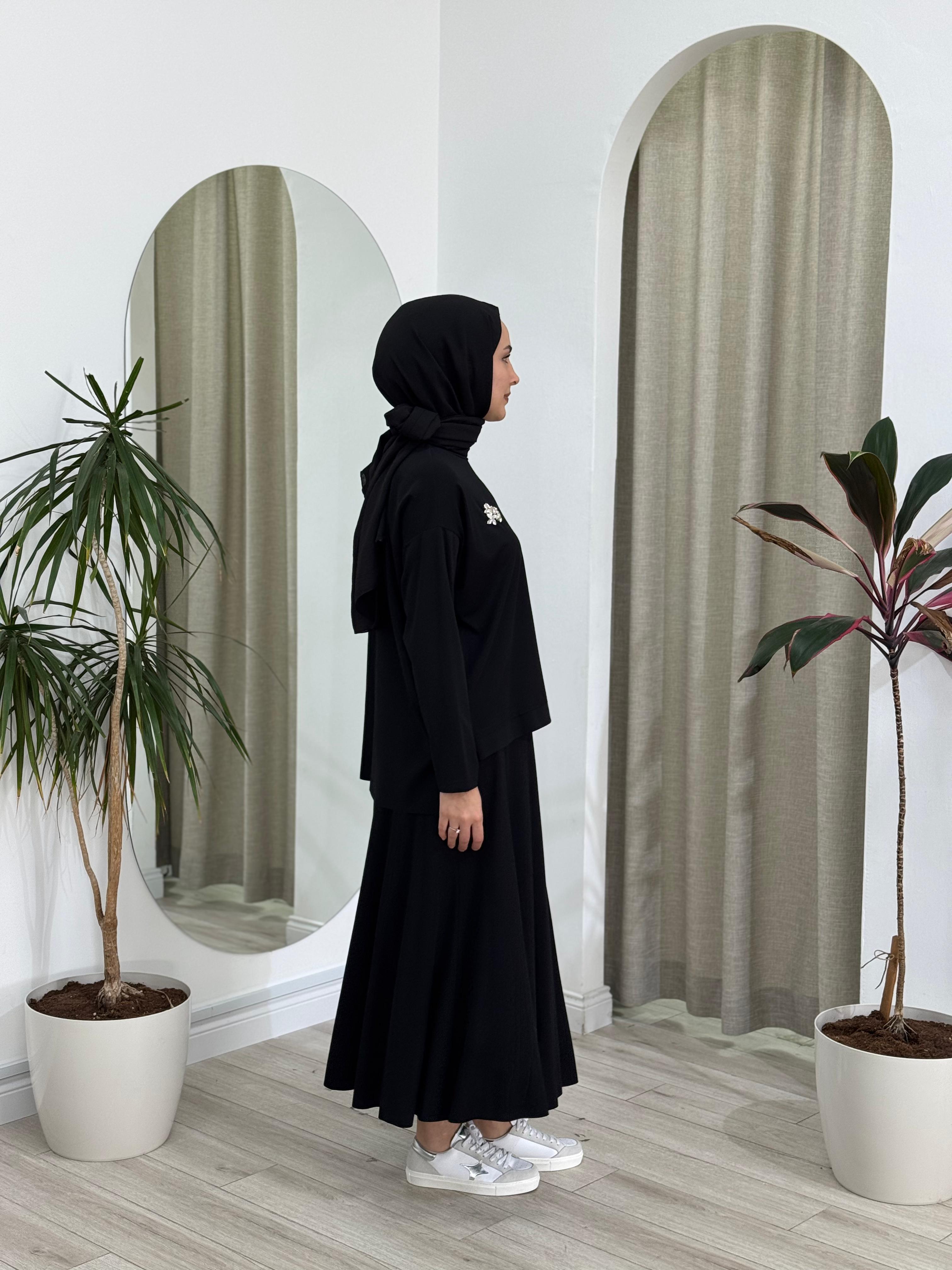 Nurcan Çetin Siyah Takım 25425
