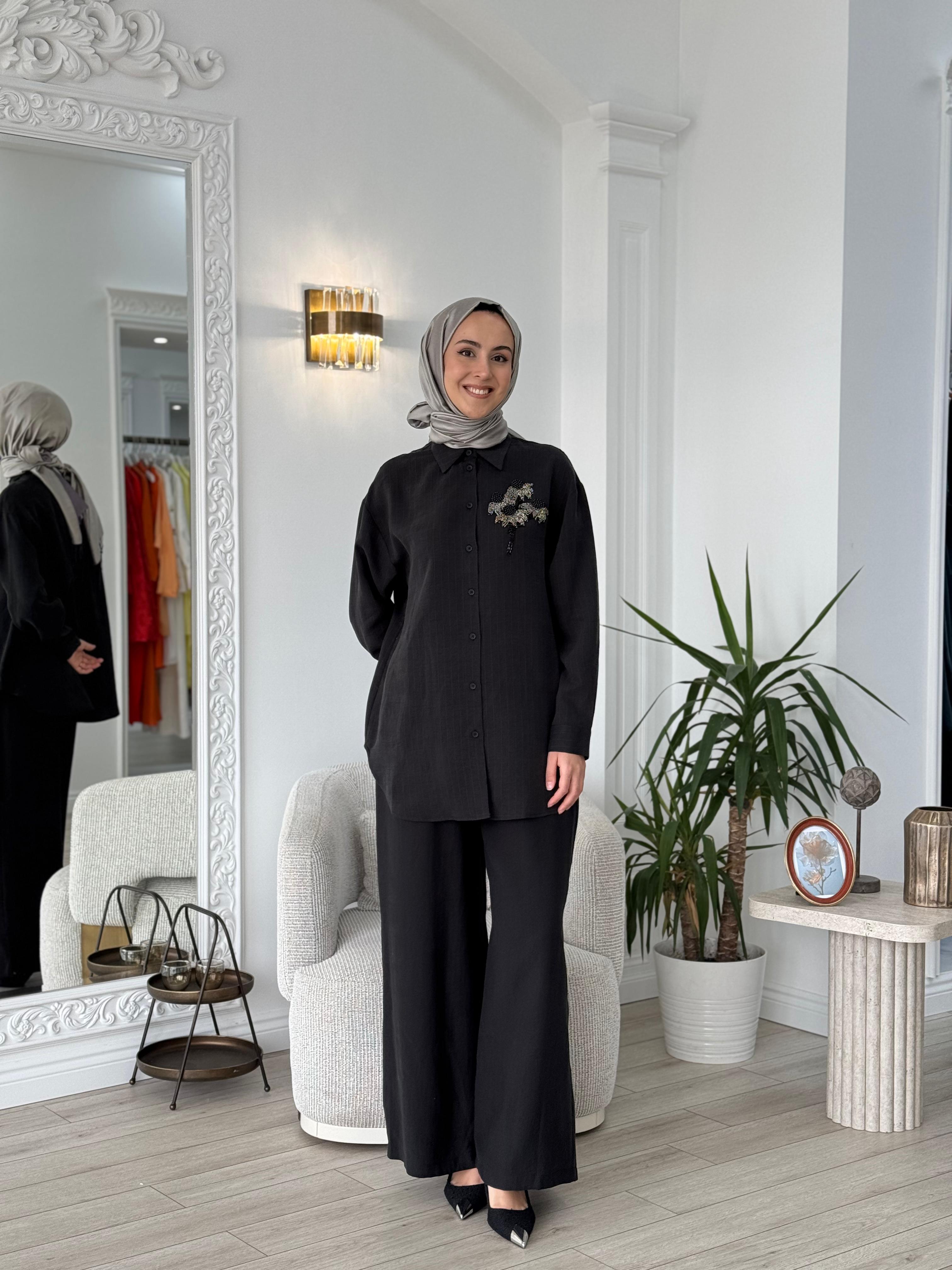 Nurcan Çetin Takım Siyah 25448