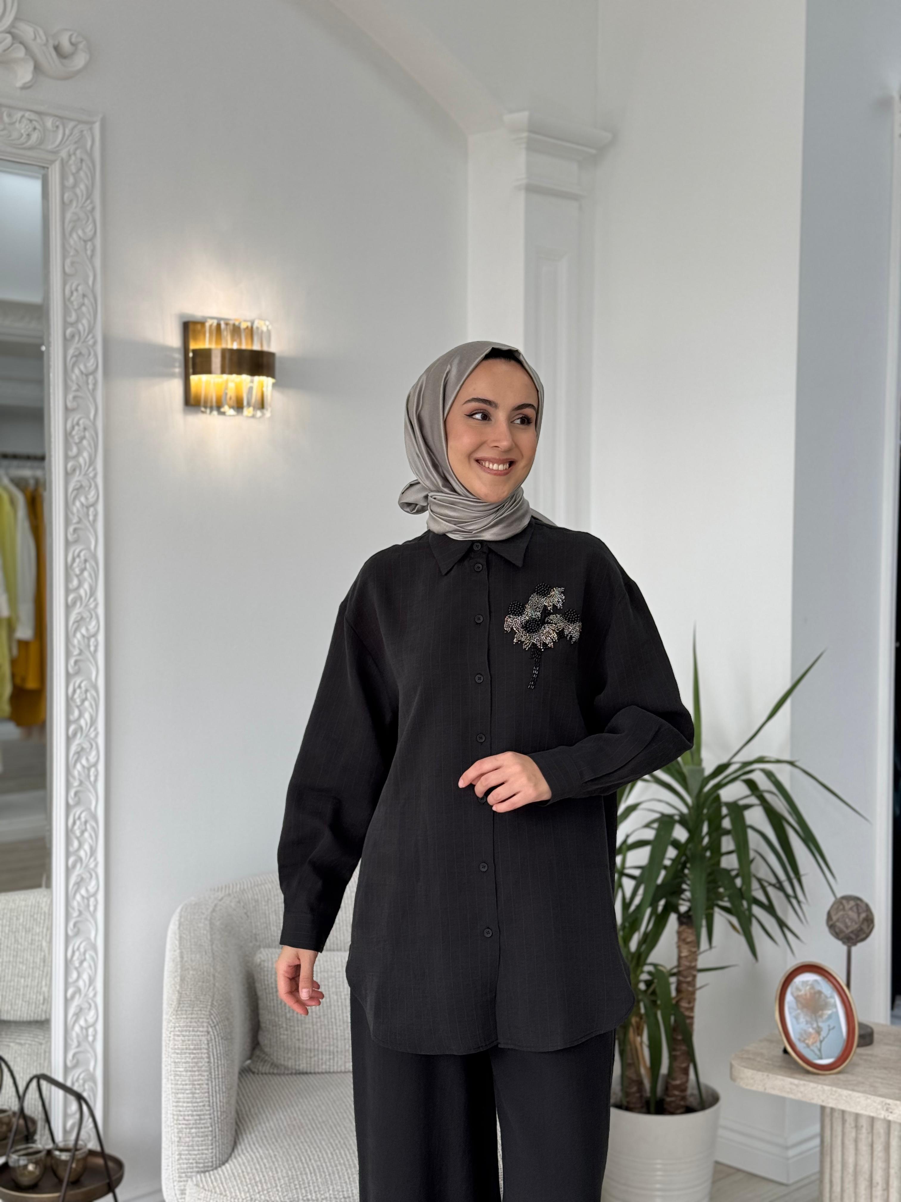 Nurcan Çetin Takım Siyah 25448