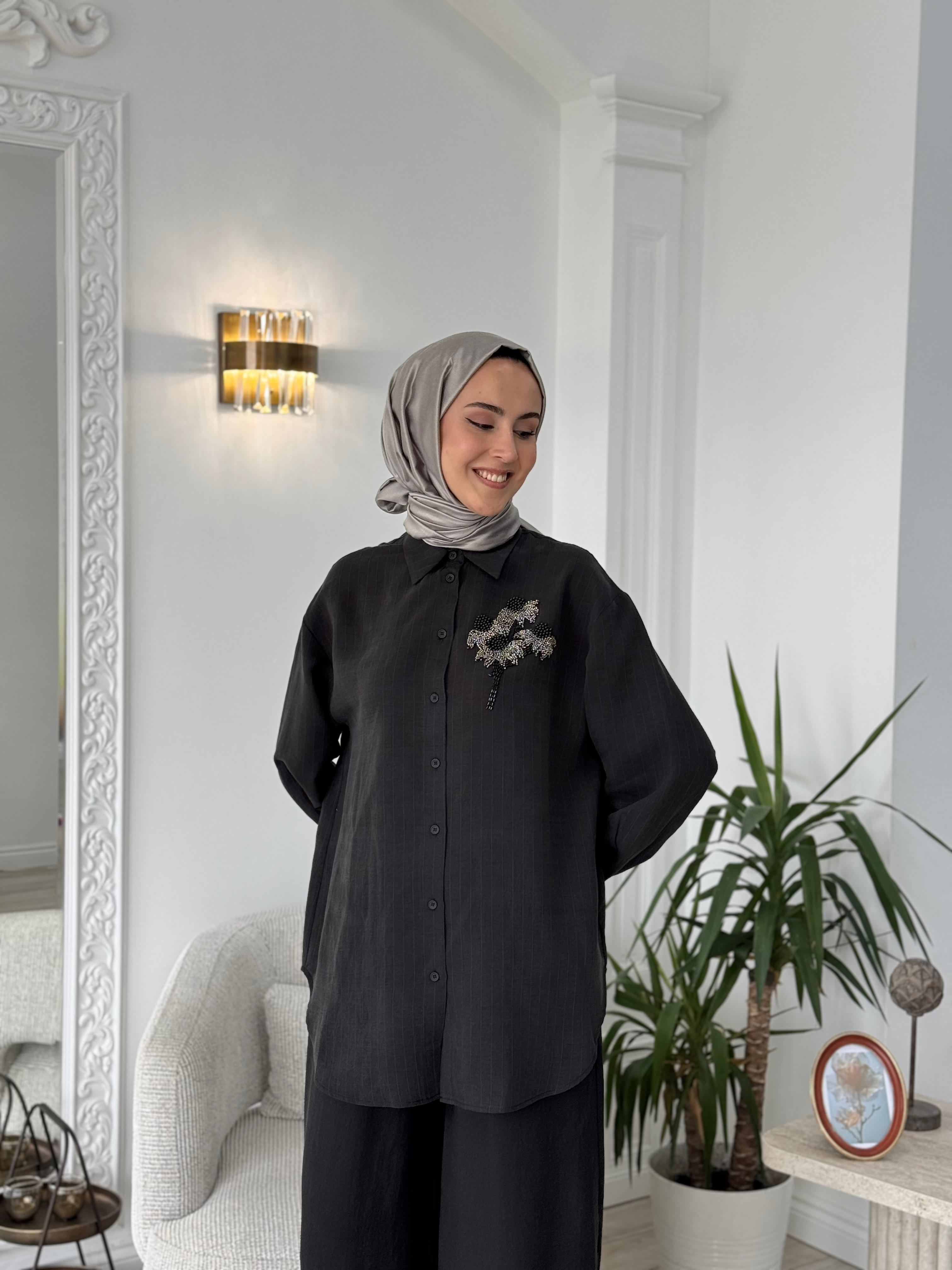 Nurcan Çetin Takım Siyah 25448