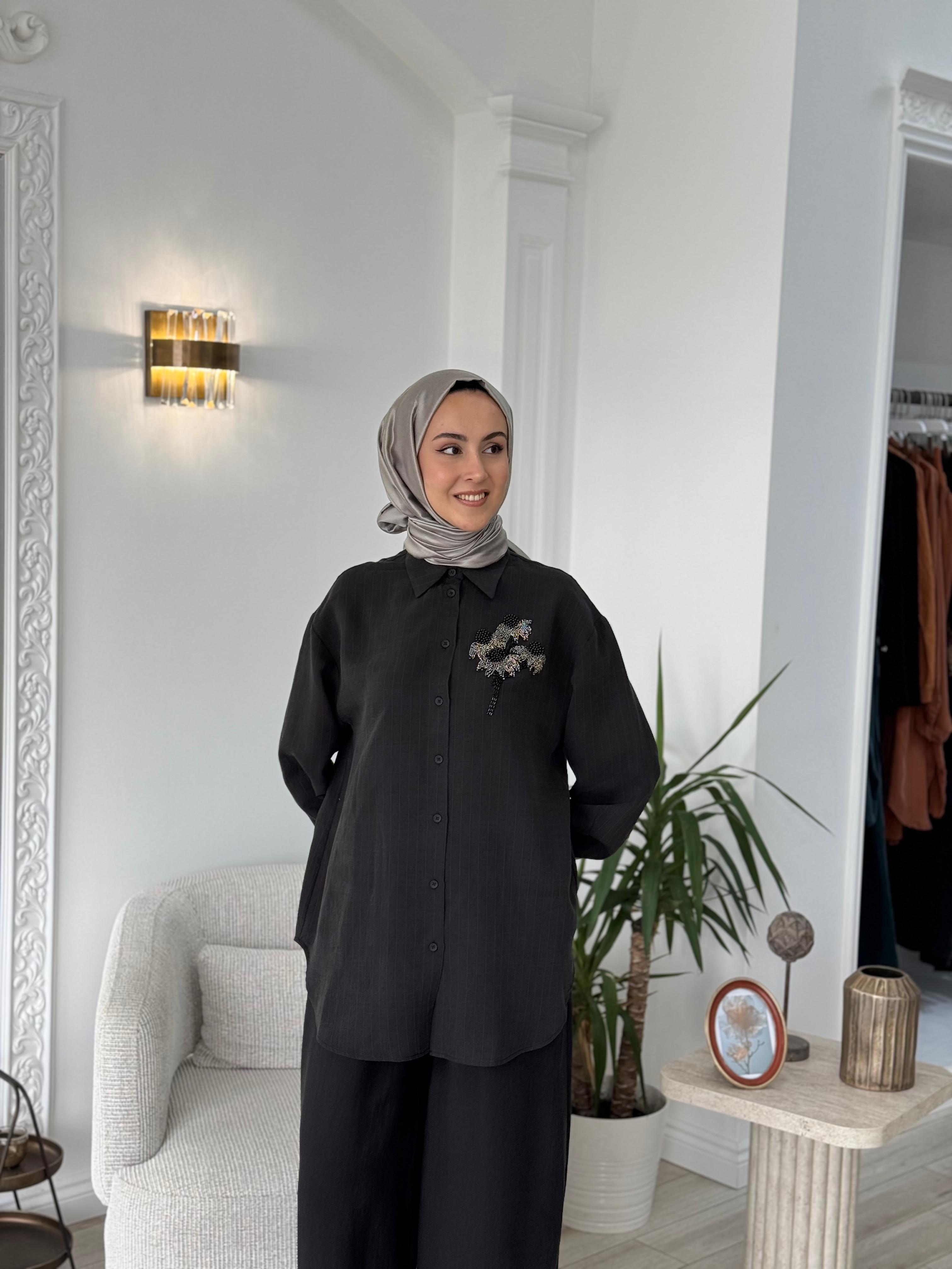 Nurcan Çetin Takım Siyah 25448