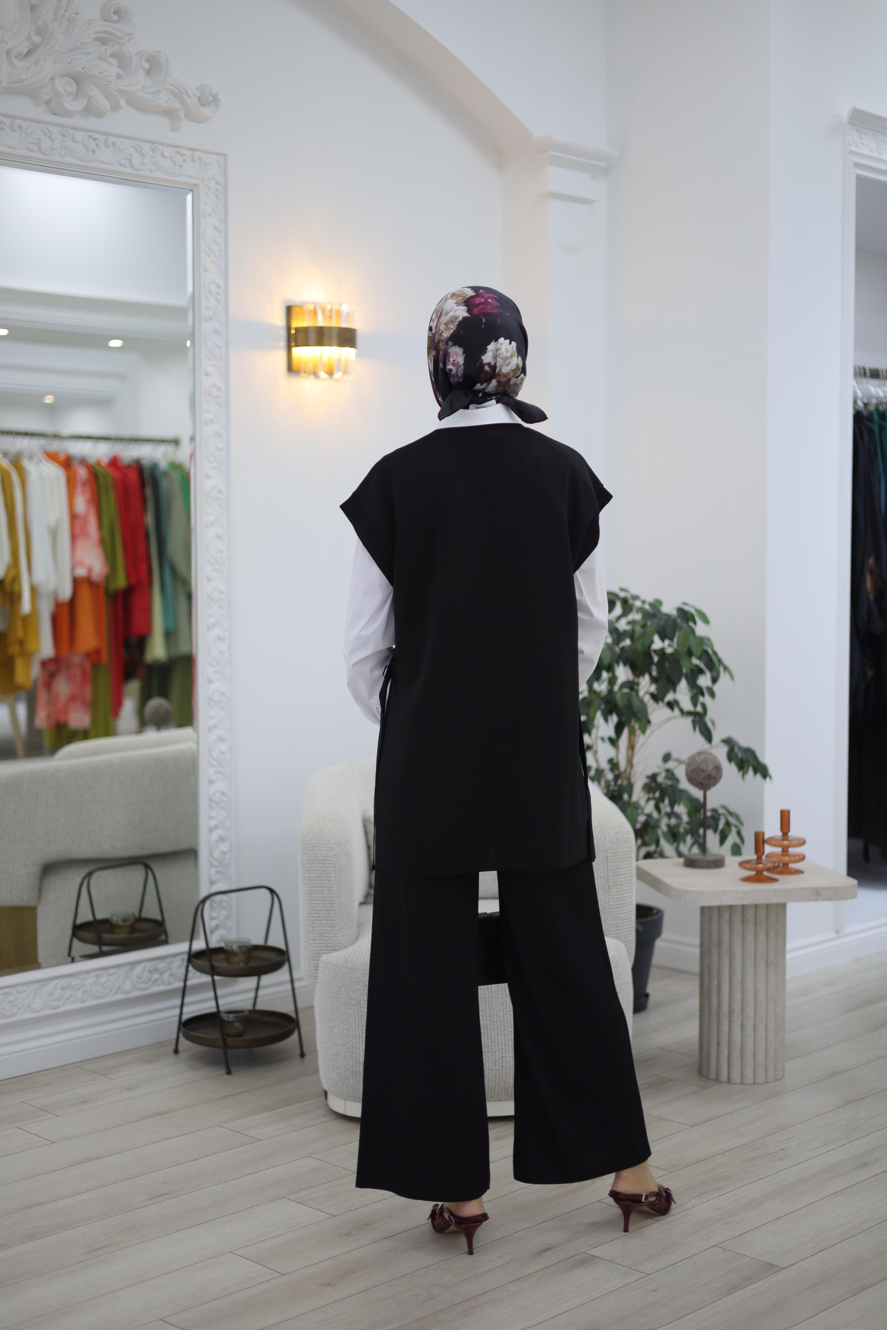 Nurcan Çetin Triko Takım Siyah NR142