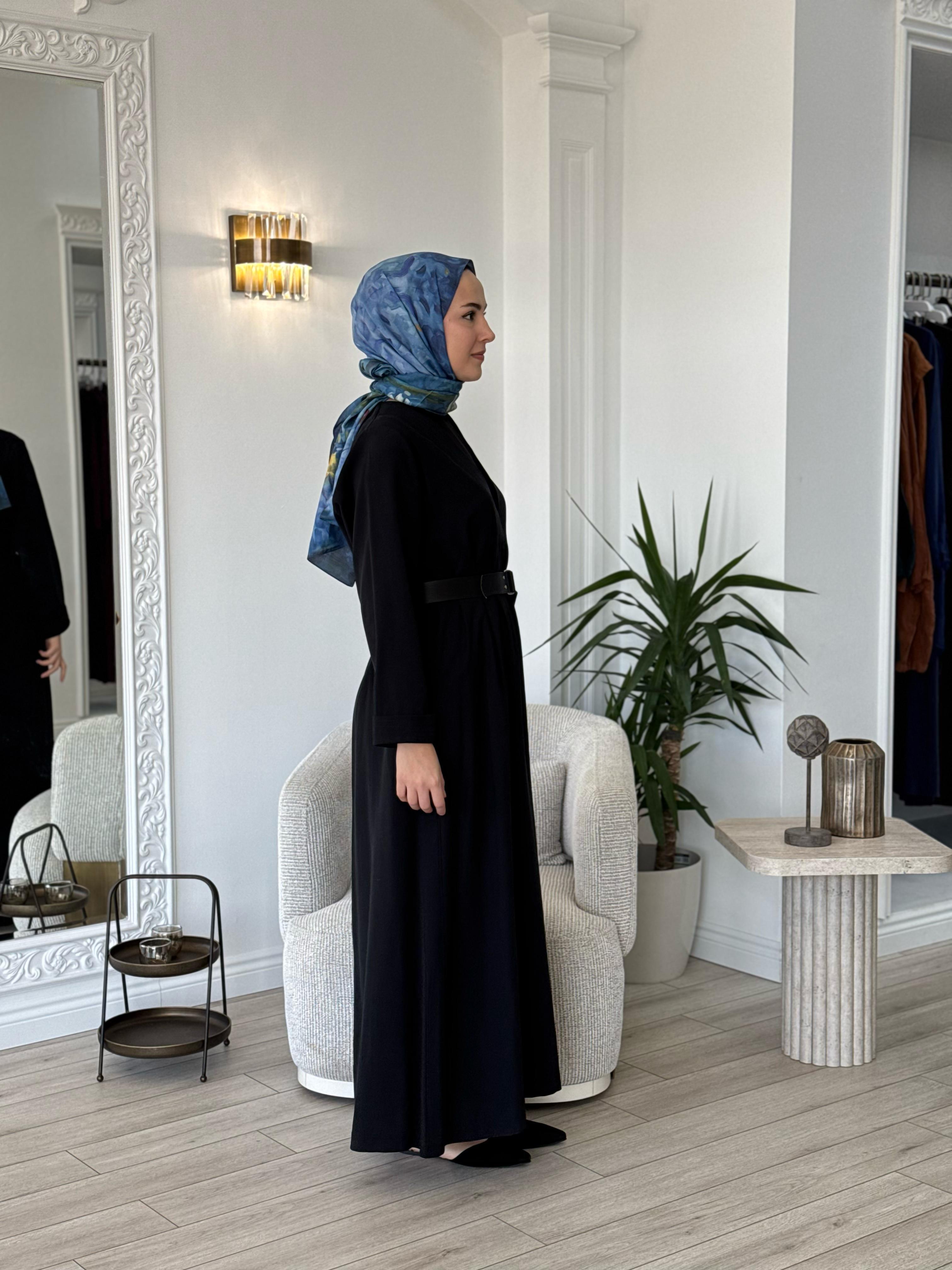 Nurcan Çetin V Yaka Kemerli Elbise Siyah 25112