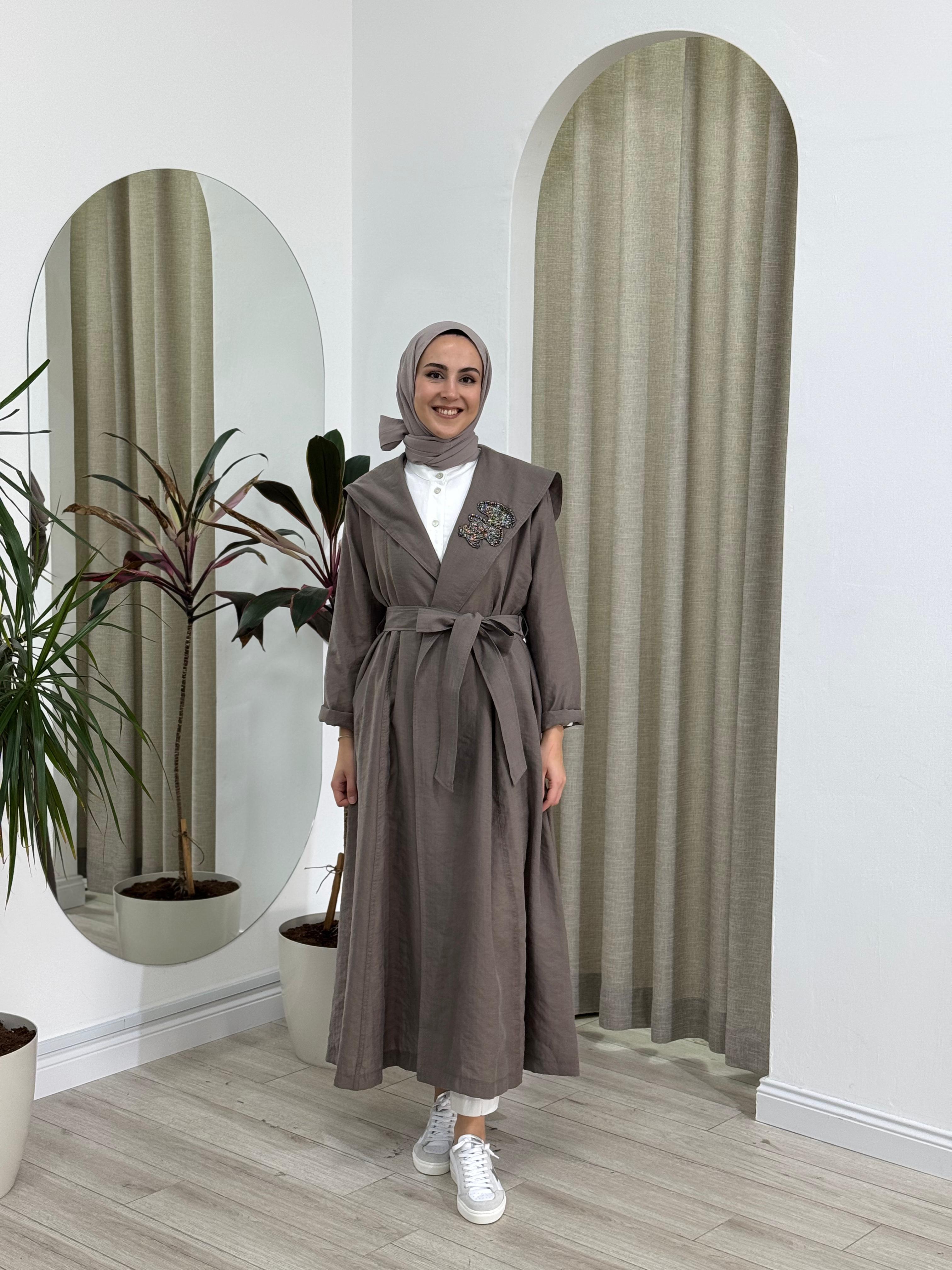 Nurcan Çetin Yakaşı Taşlı Kap 25711