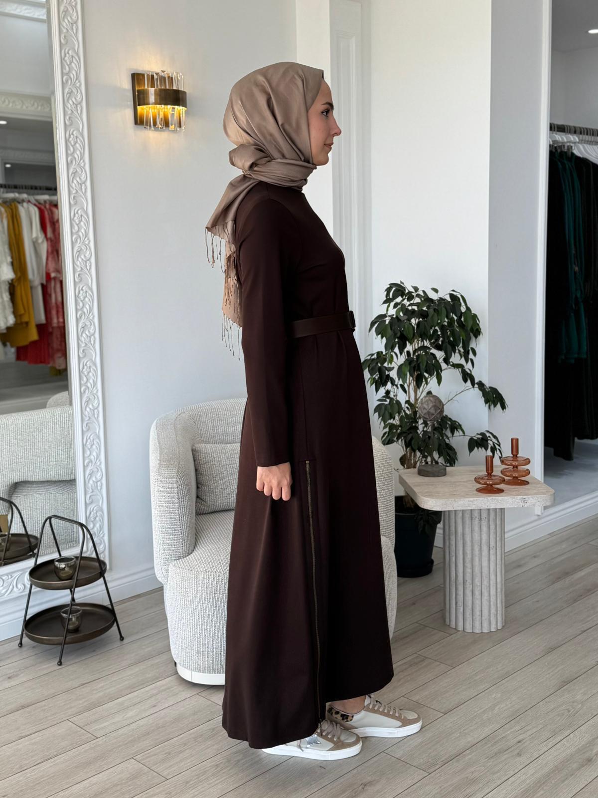 Nurcan Çetin Yandan Fermuarlı Kemerli Elbise 25177