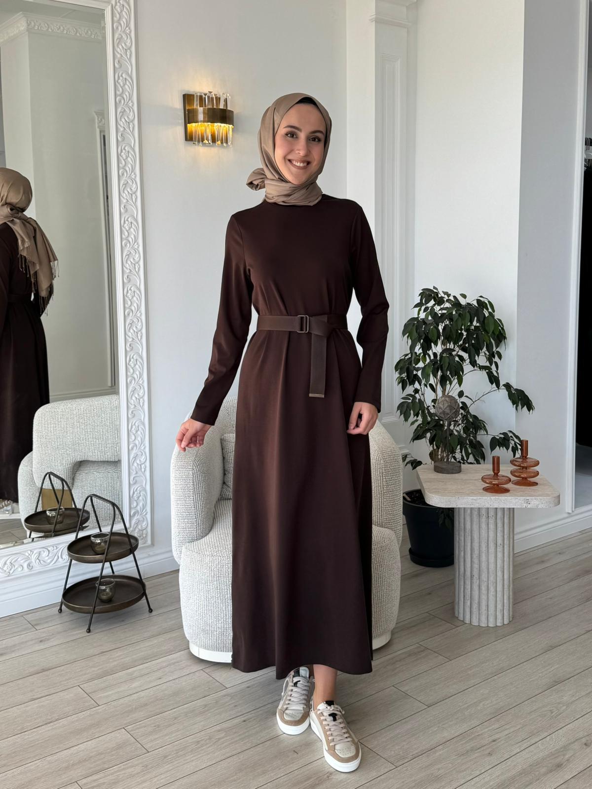 Nurcan Çetin Yandan Fermuarlı Kemerli Elbise 25177