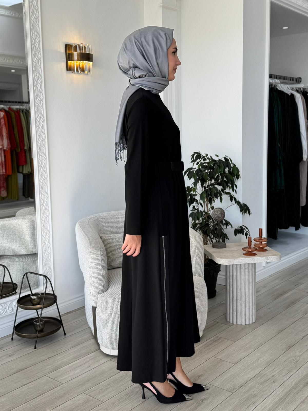 Nurcan Çetin Yandan Fermuarlı Kemerli Elbise 25177