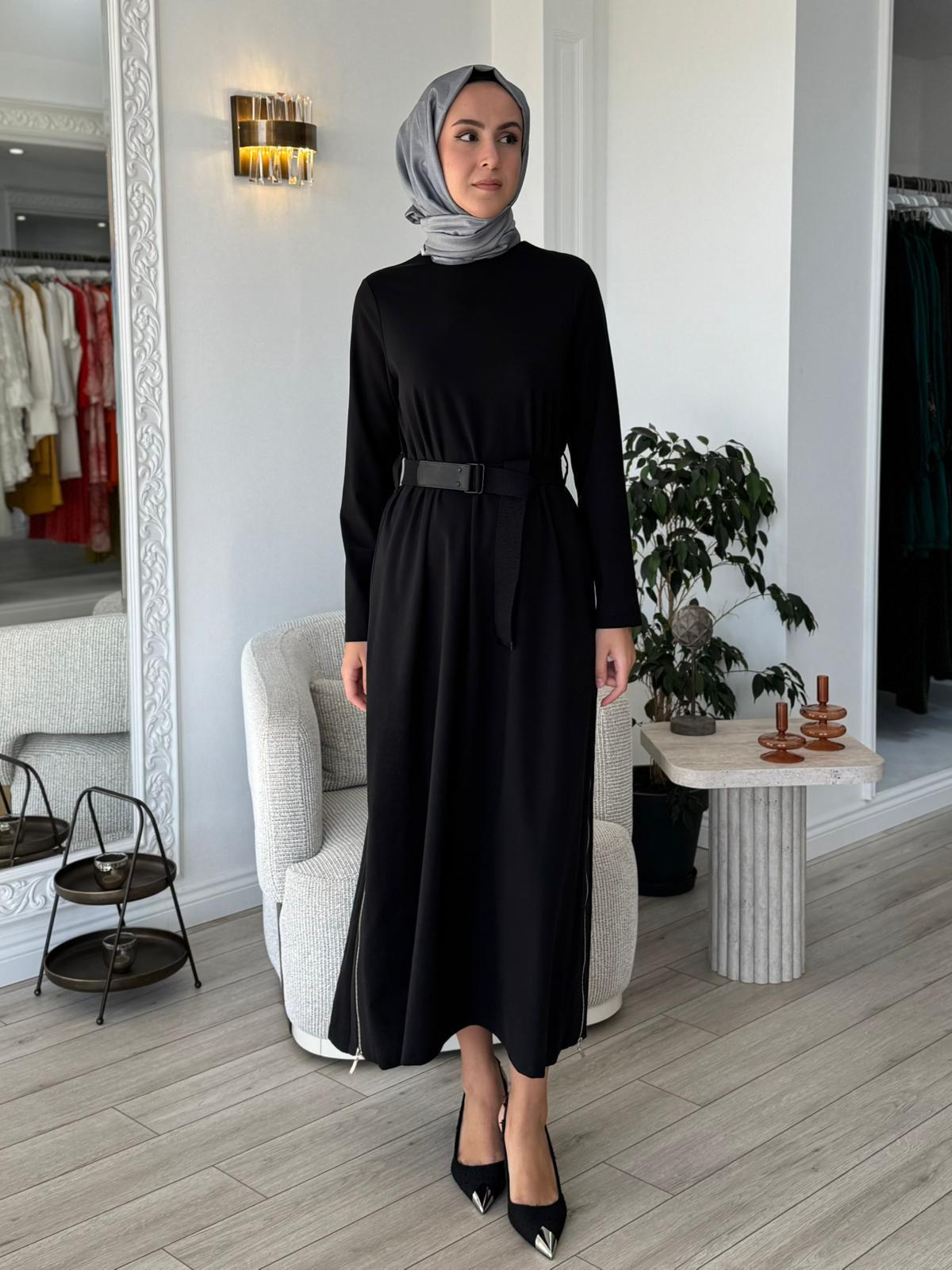 Nurcan Çetin Yandan Fermuarlı Kemerli Elbise 25177