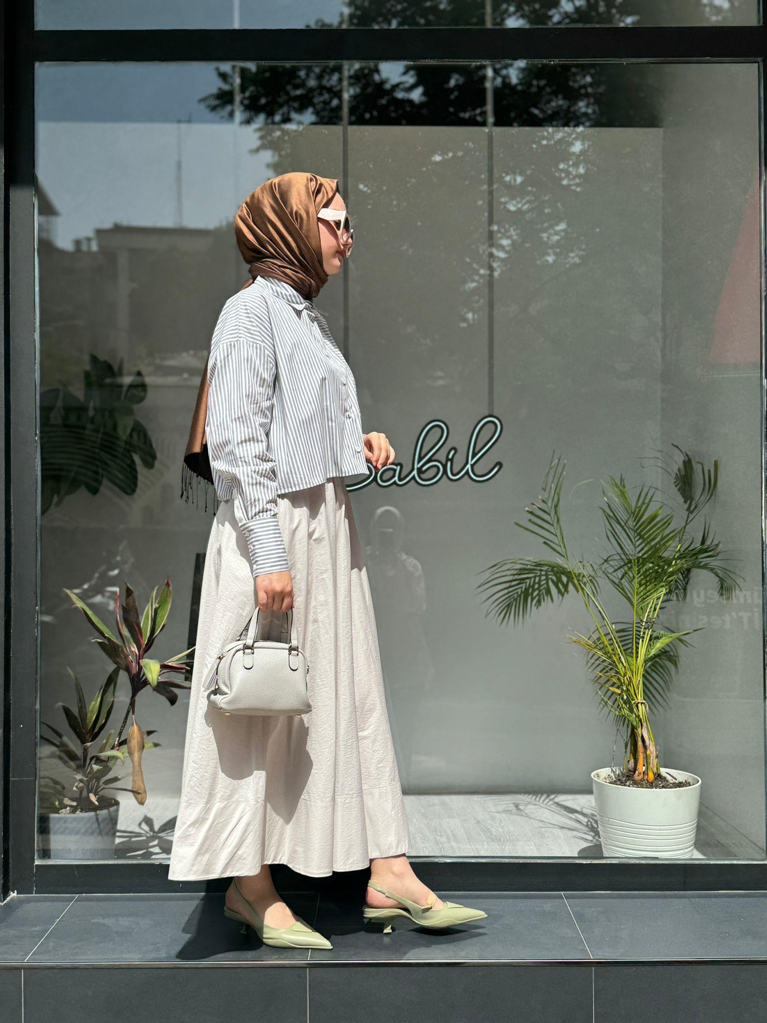 QOOQ Çizgili Crop Gömlek Yeşil 24ss248