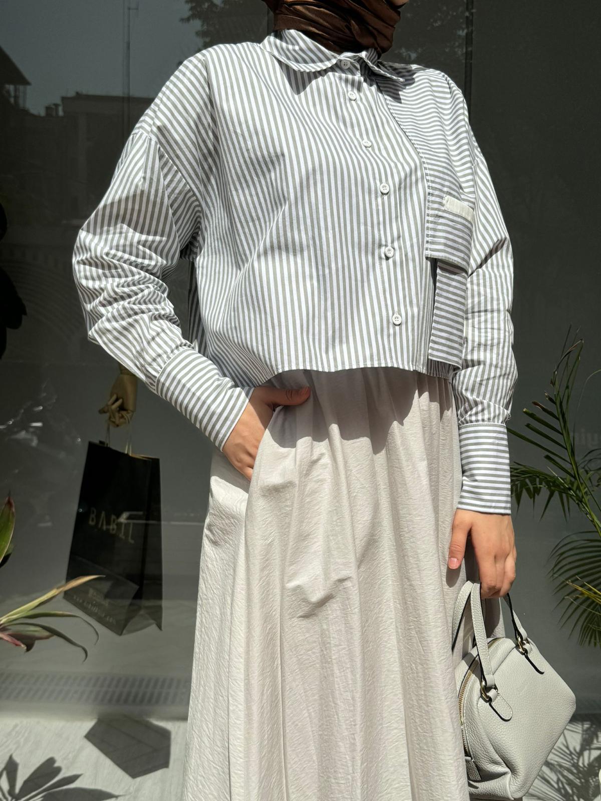 QOOQ Çizgili Crop Gömlek Yeşil 24ss248