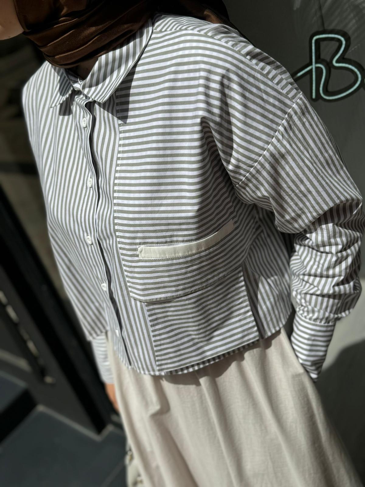 QOOQ Çizgili Crop Gömlek Yeşil 24ss248