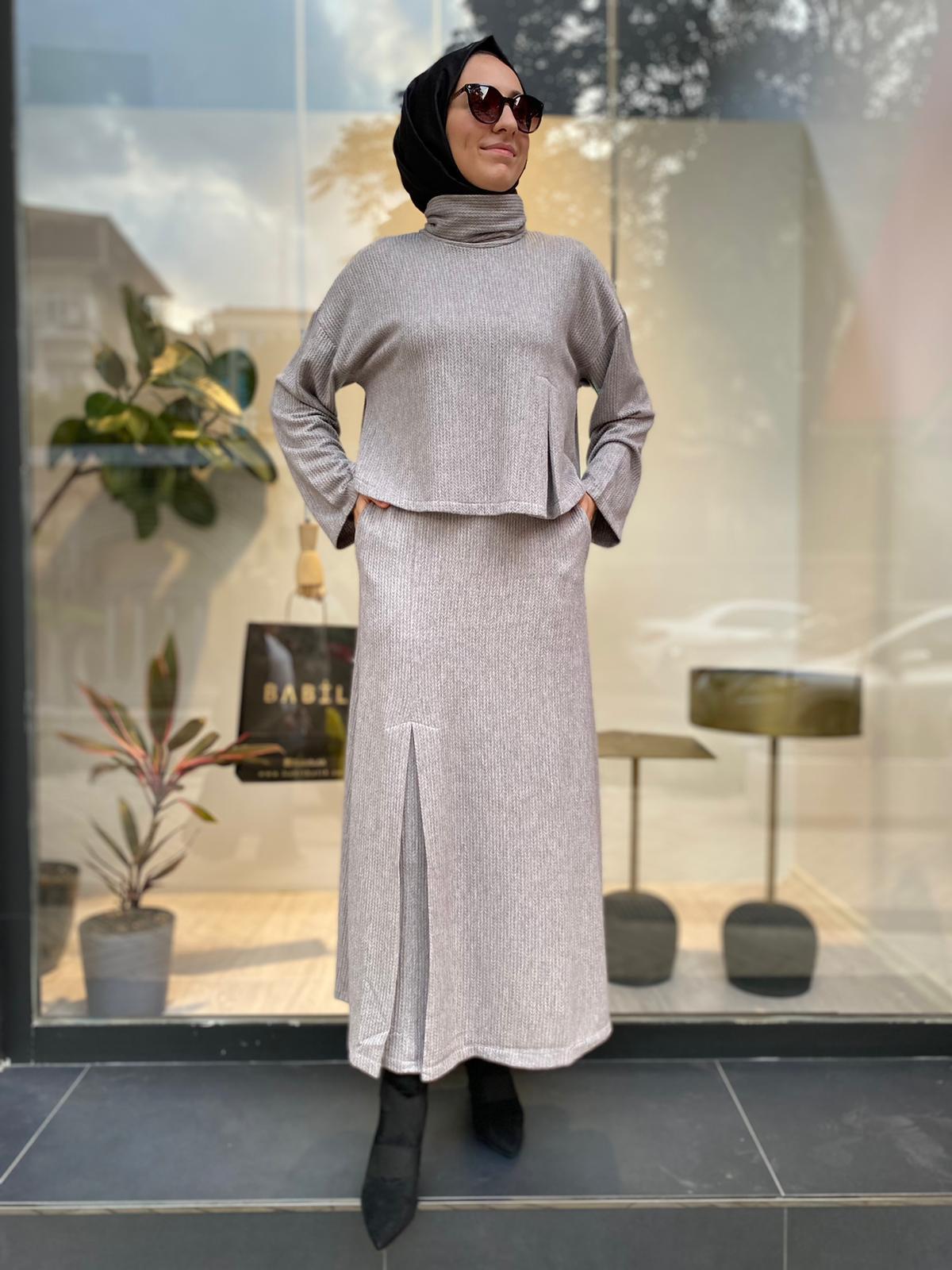 QOOQ Crop Triko Bluz Ve Etek Takım Gri 24fw209