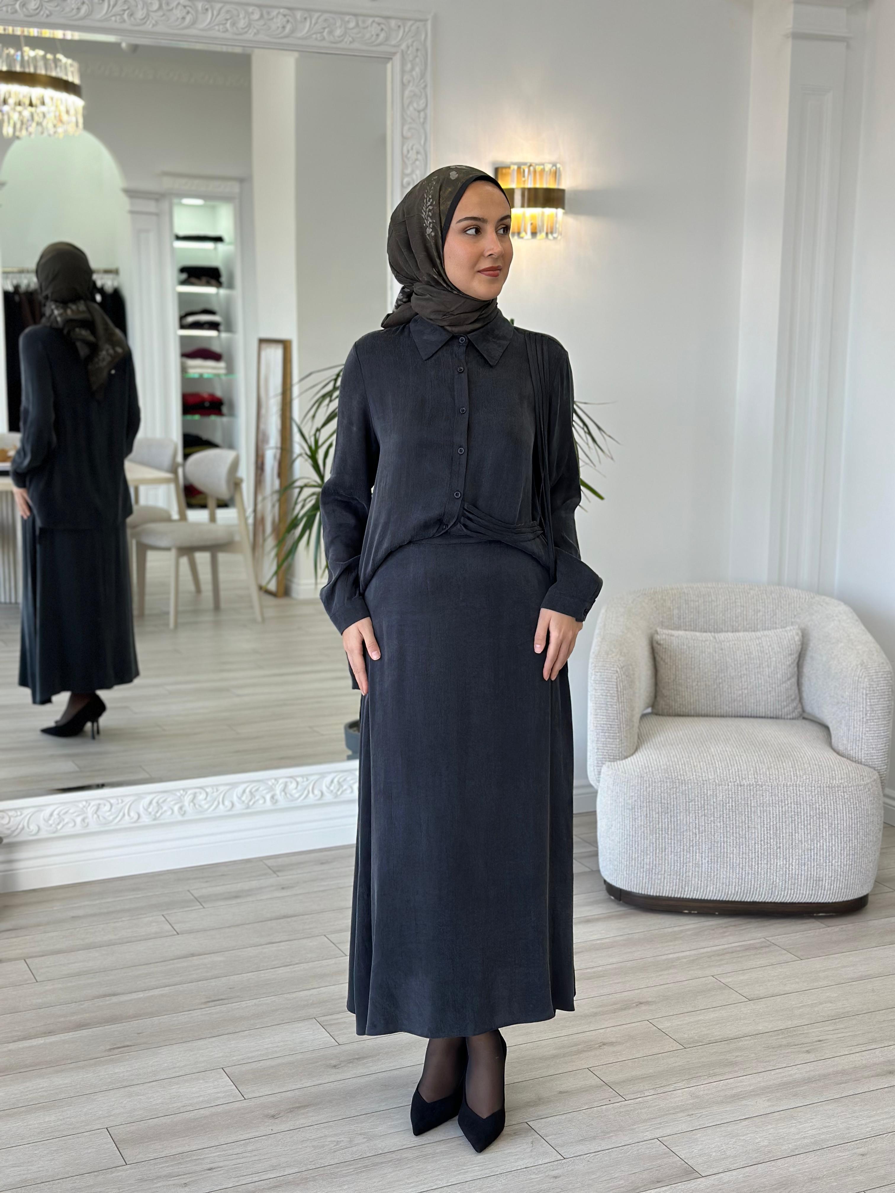 QOOQ Cupsa Takım Füme 25fw202
