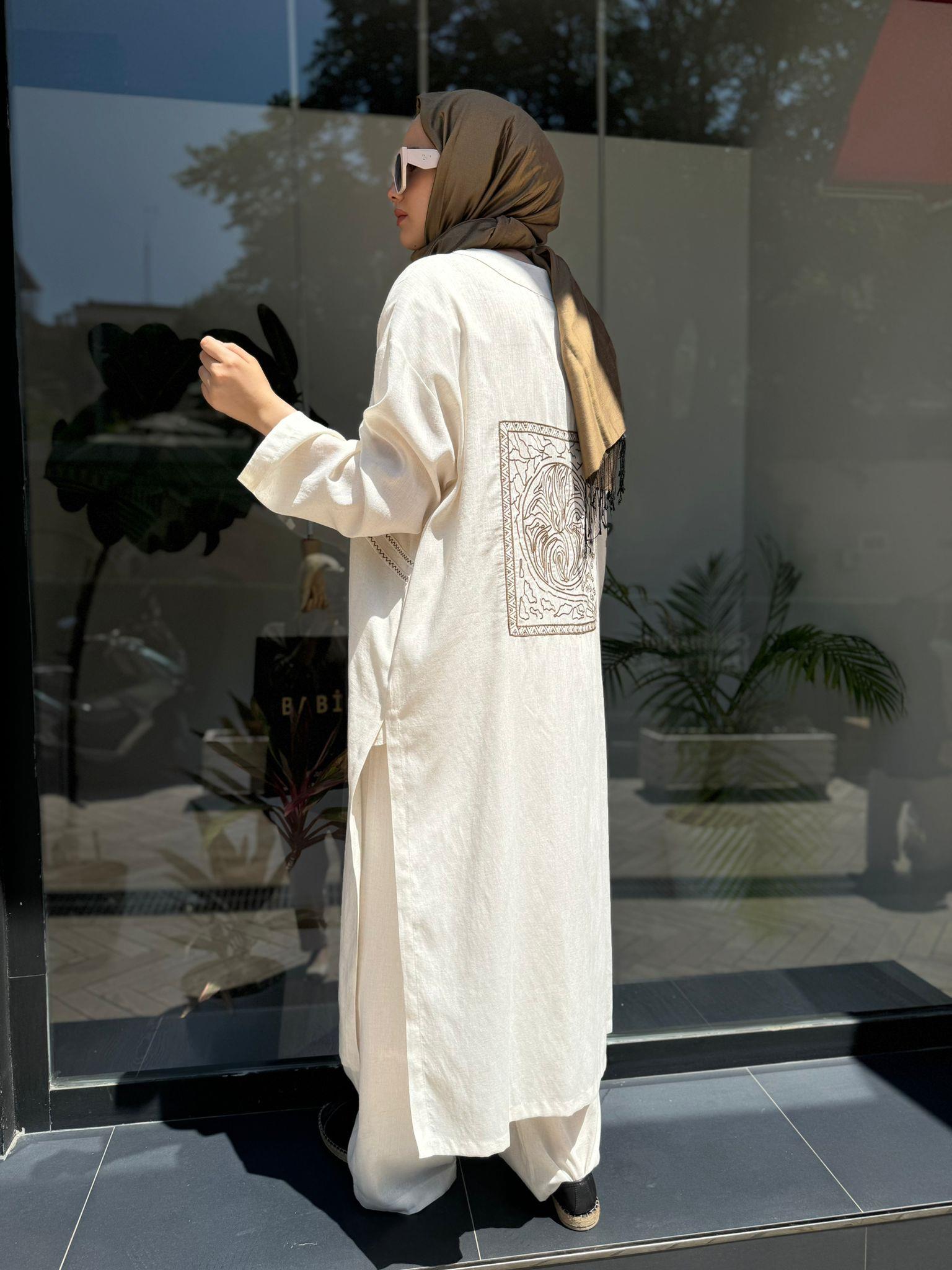 QOOQ Feronia Kimono Ekru 24ss607