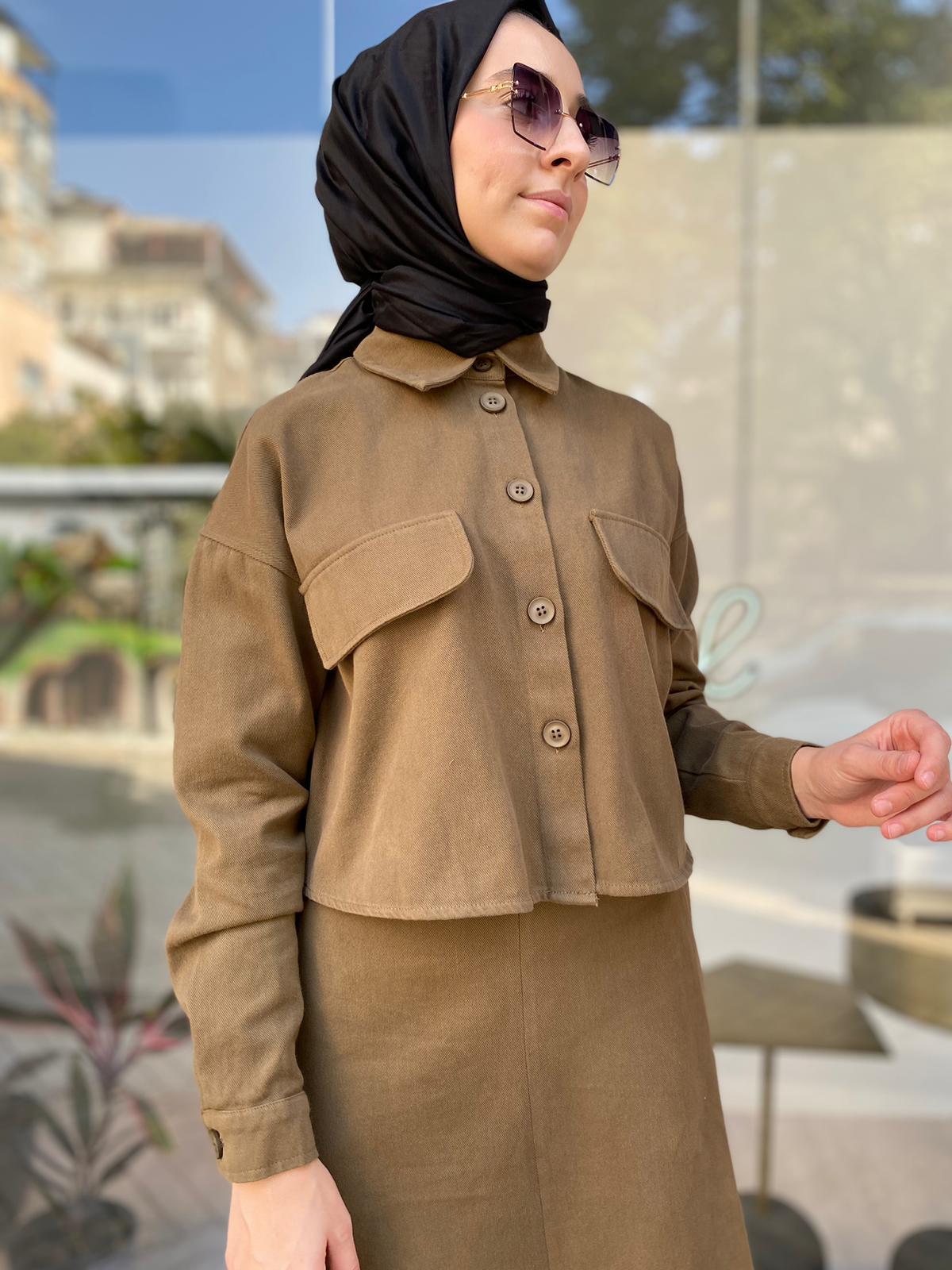QOOQ Gabardin Gömlek ve Etek Takım Haki 24fw227