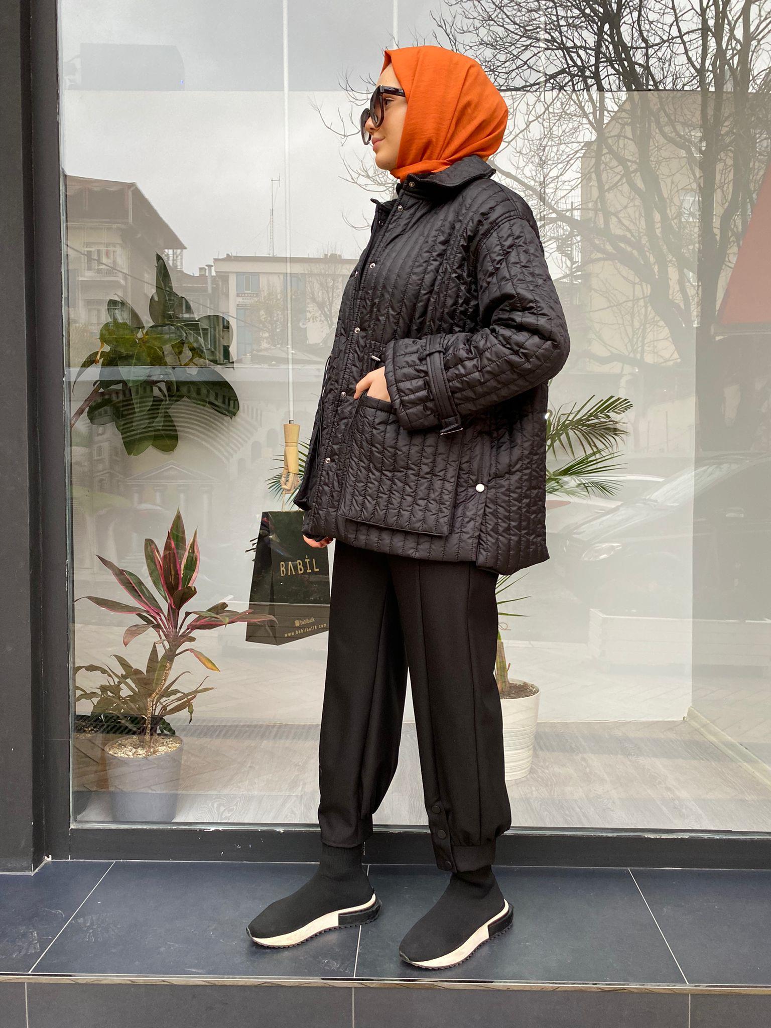 QOOQ İnce Kapitone Mont Siyah 24fw607
