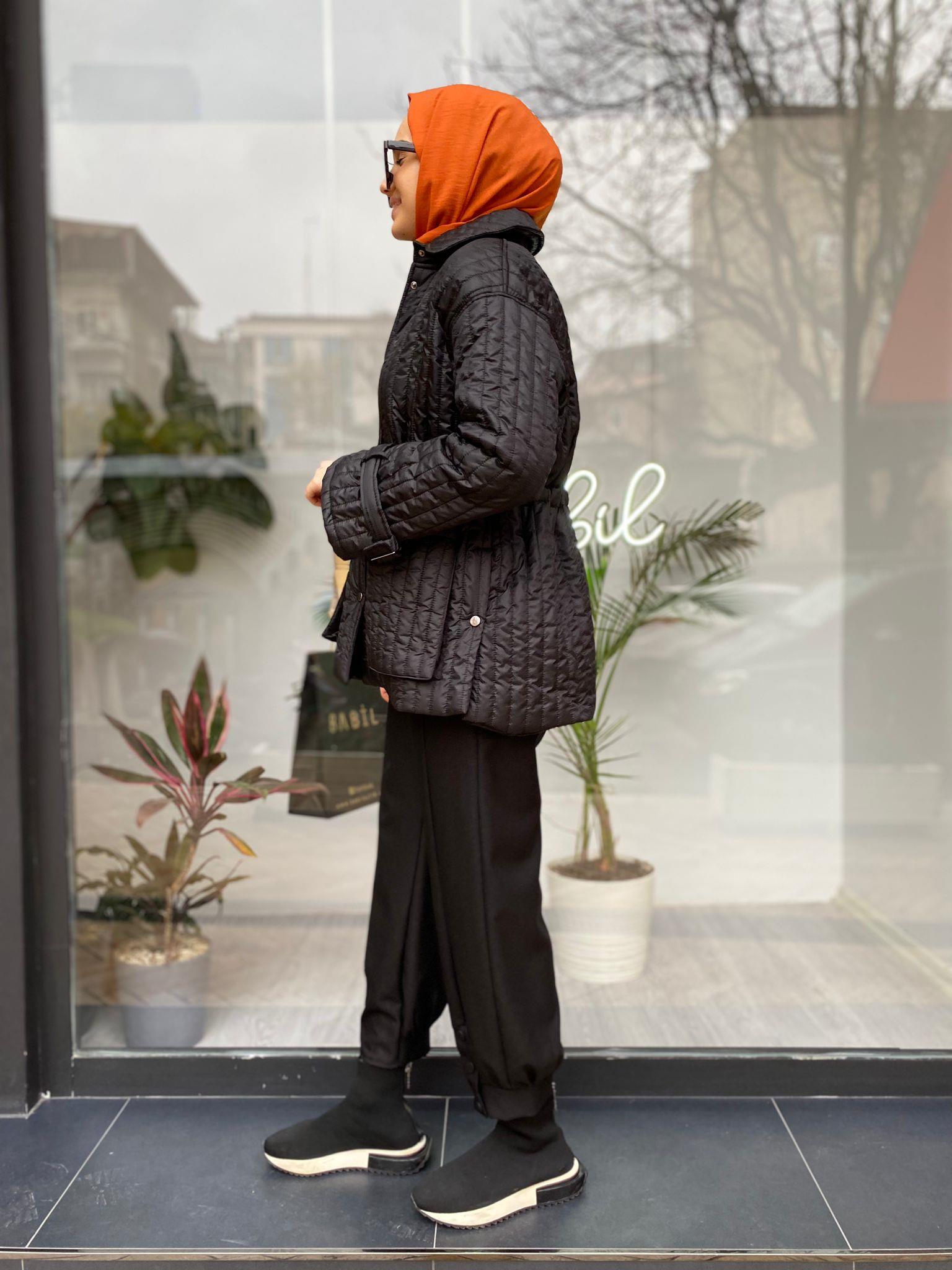 QOOQ İnce Kapitone Mont Siyah 24fw607
