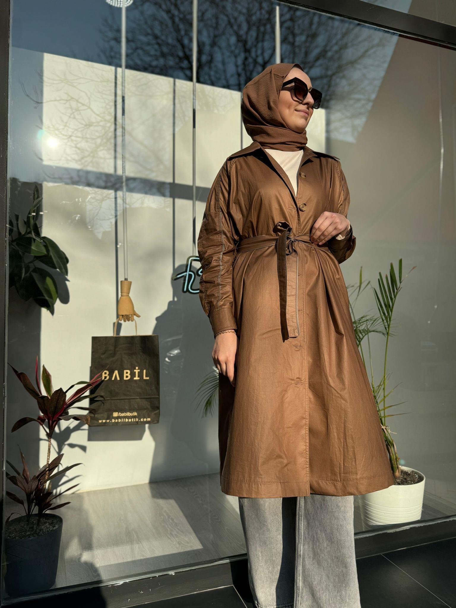 QOOQ Keti Trenç Kahve 24ss610