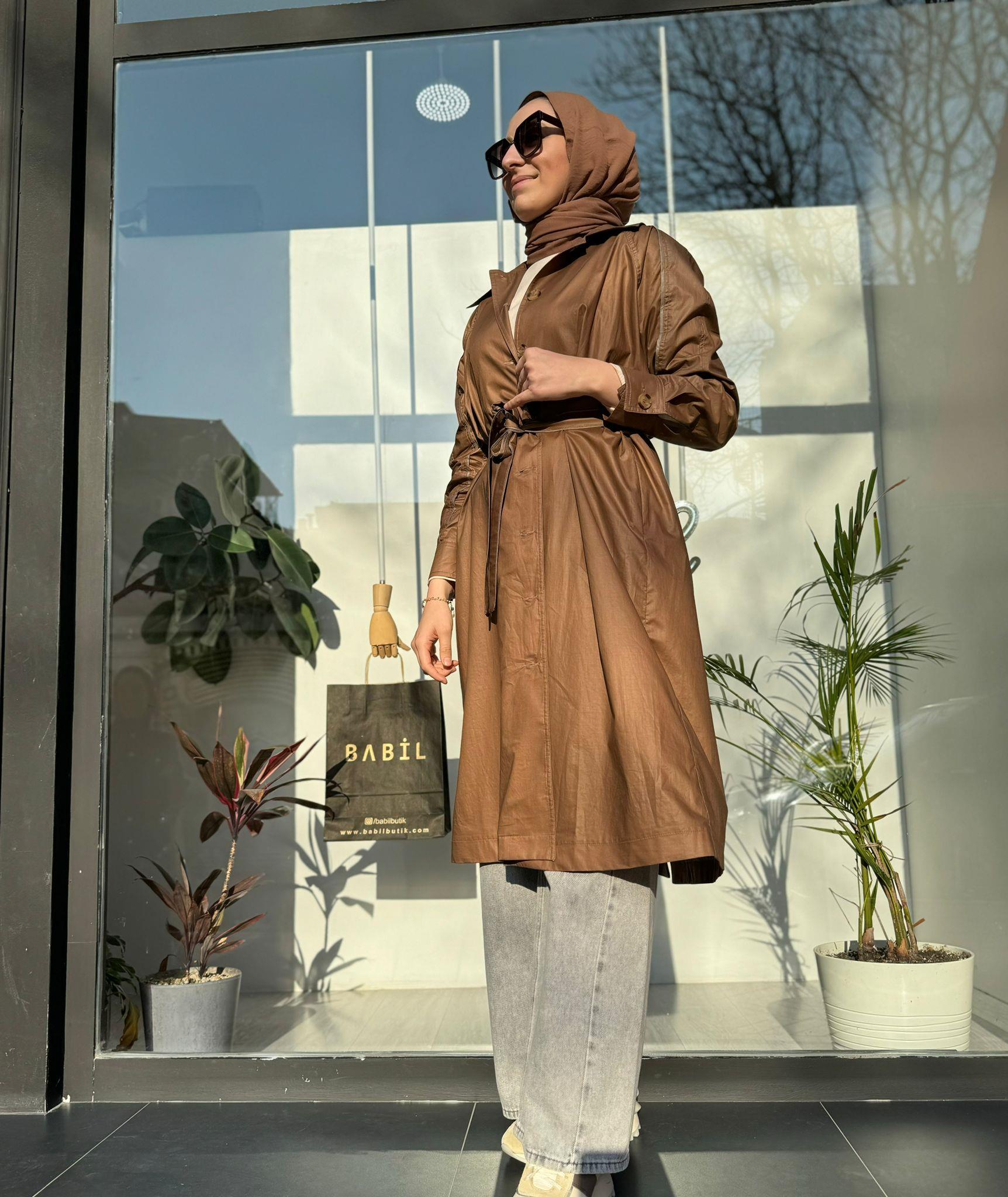 QOOQ Keti Trenç Kahve 24ss610