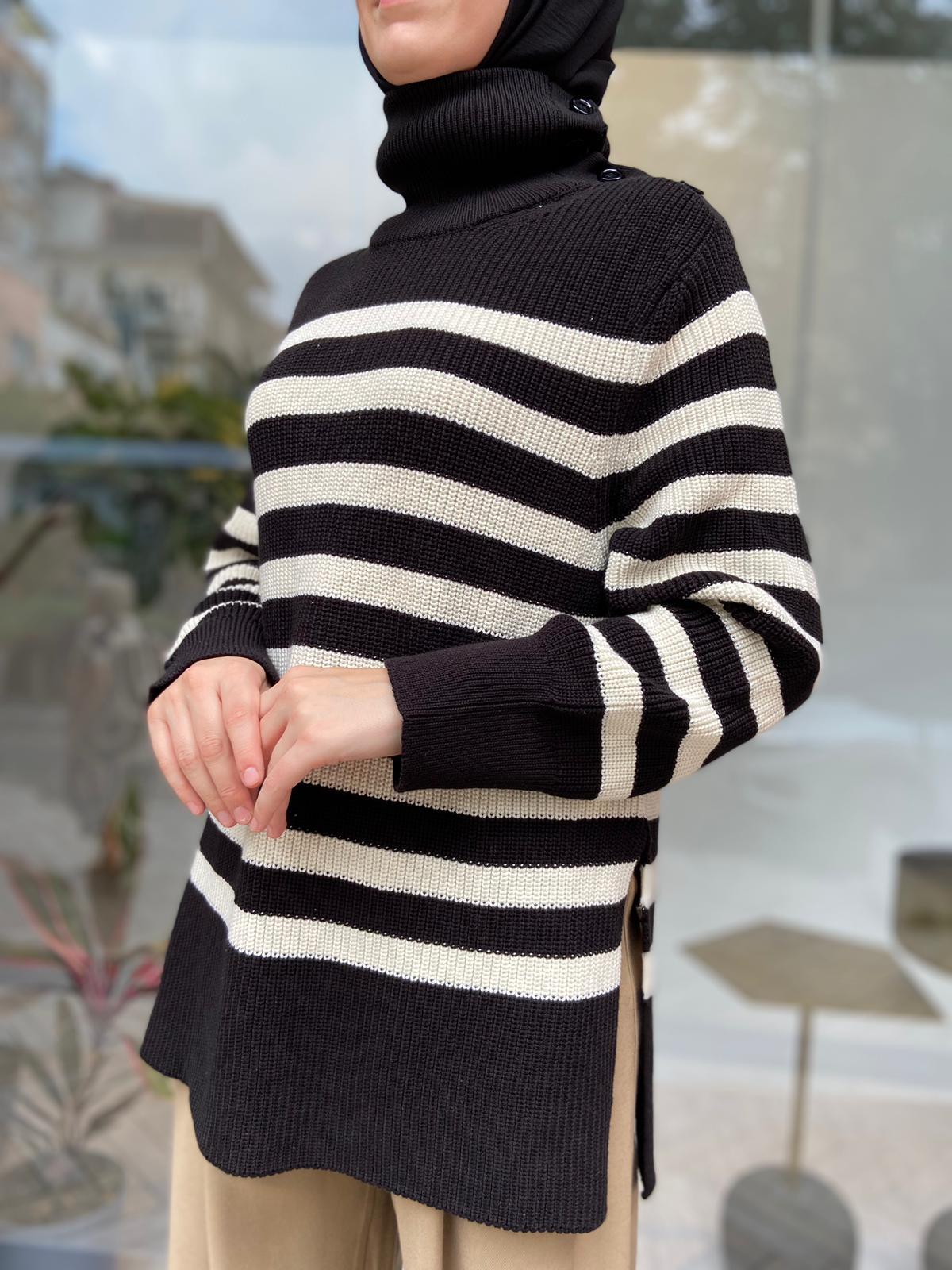QOOQ Line Triko Kazak 24fw200