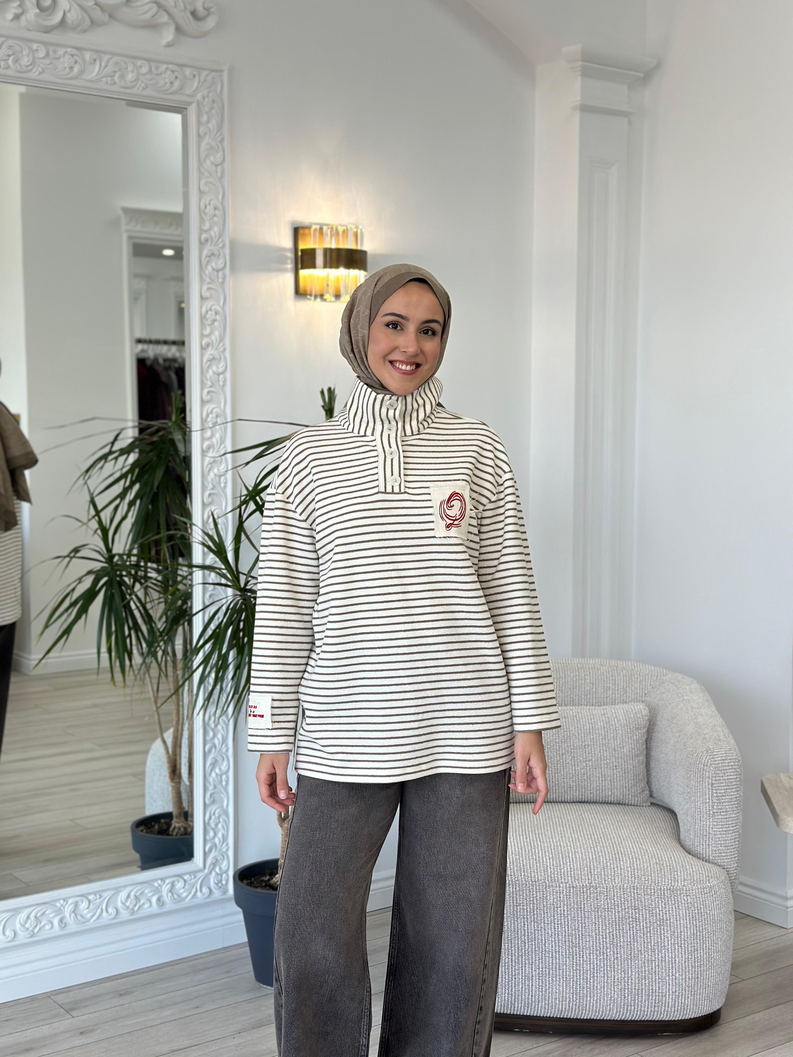 QOOQ Lora Sweat Bej 25fw234