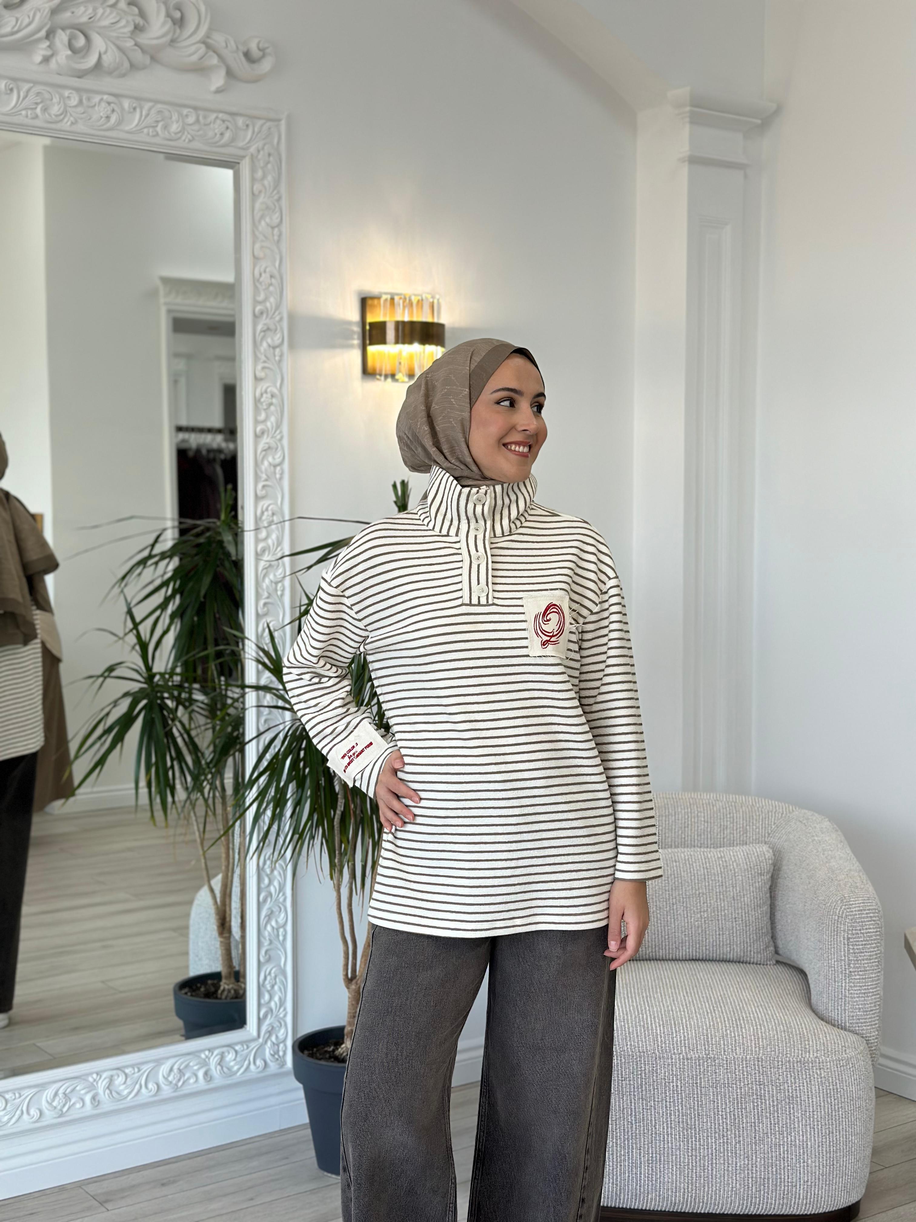QOOQ Lora Sweat Bej 25fw234