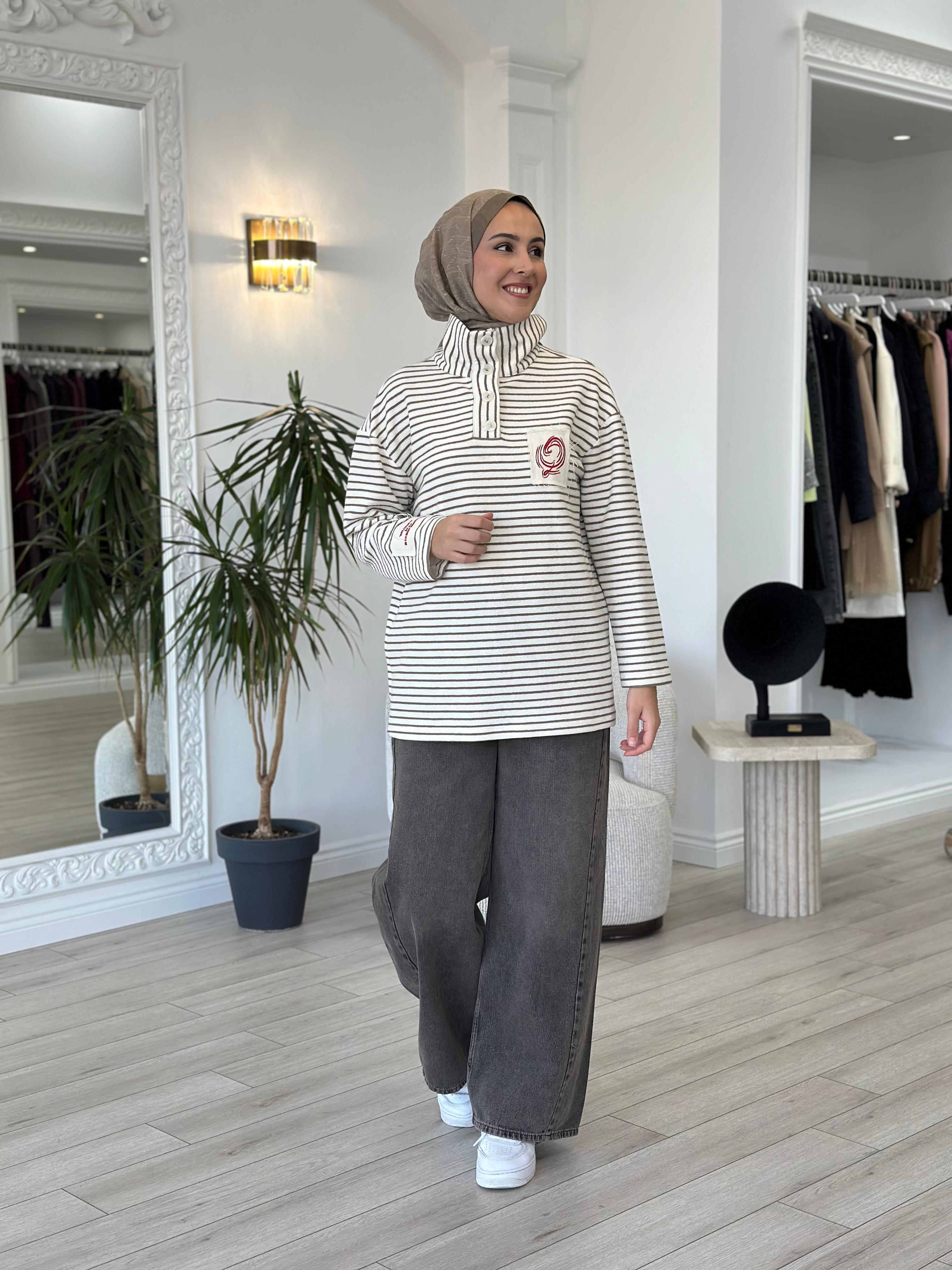 QOOQ Lora Sweat Bej 25fw234