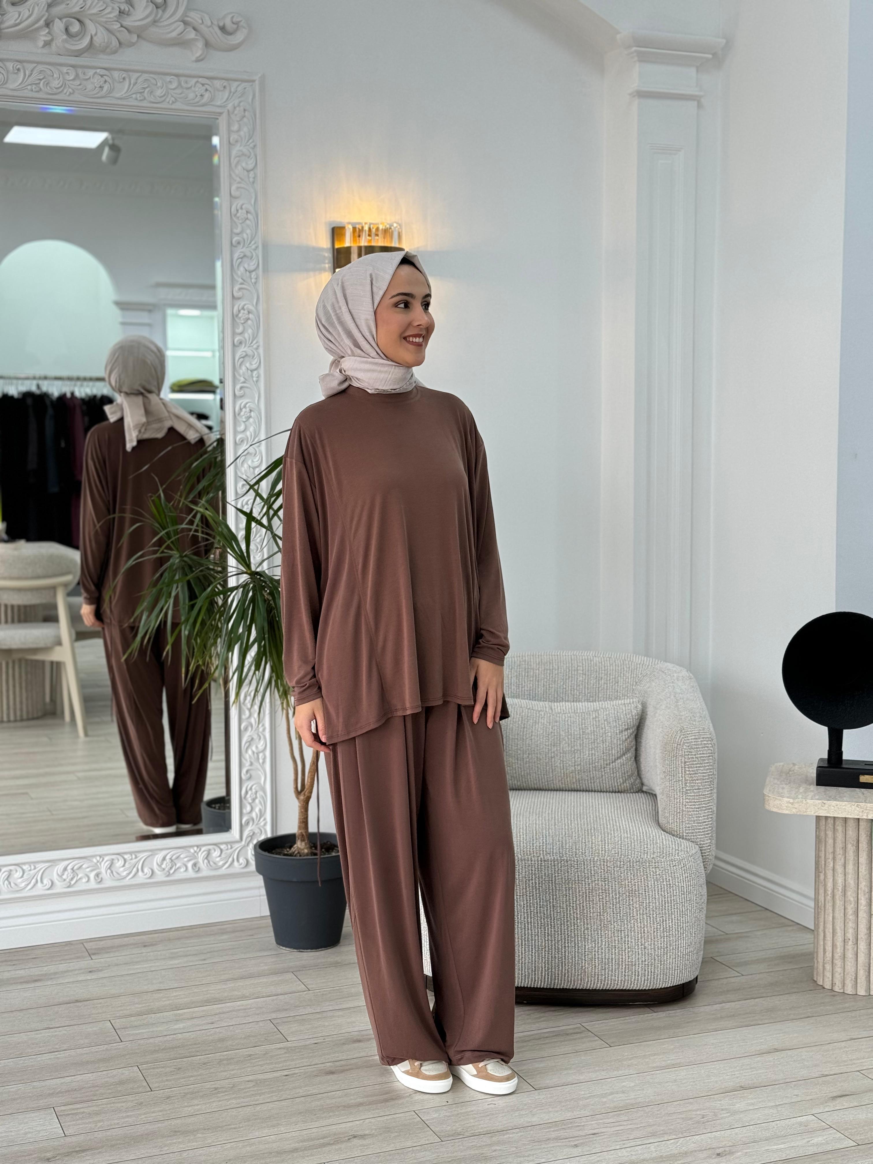 QOOQ Moja Takım Kahverengi 25fw211
