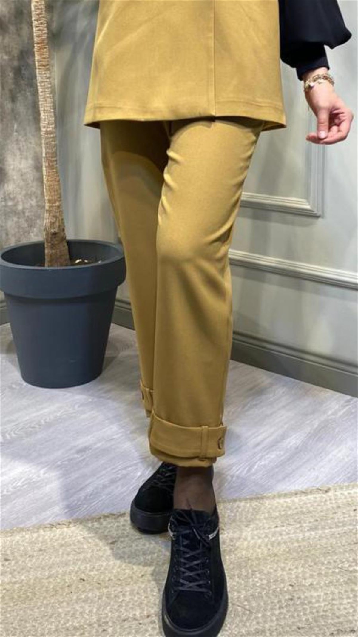 Qooq Paçası Kemerli Pantalon Camel 23FW317