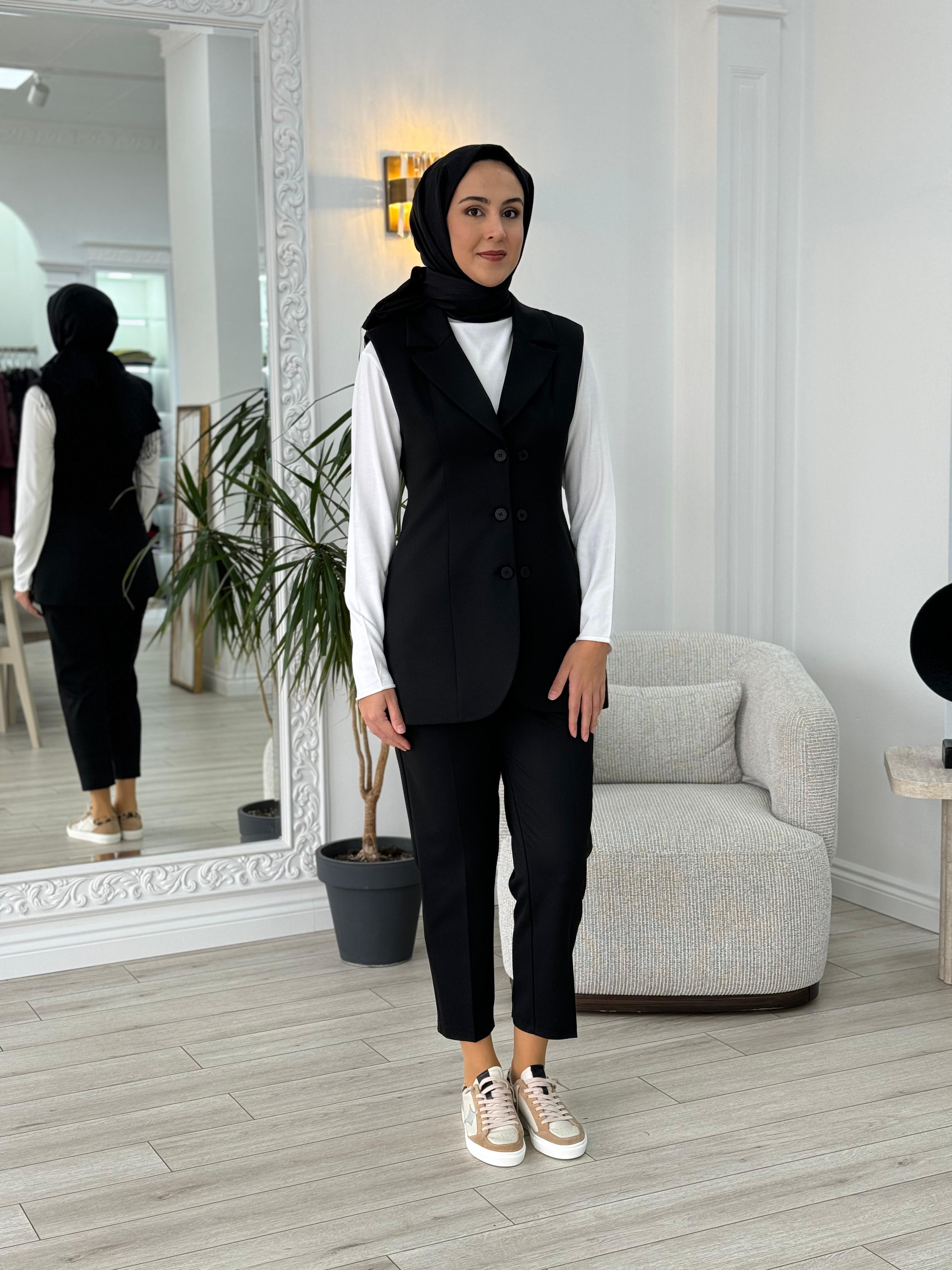 QOOQ  Pane Yelekli Takım 25fw627