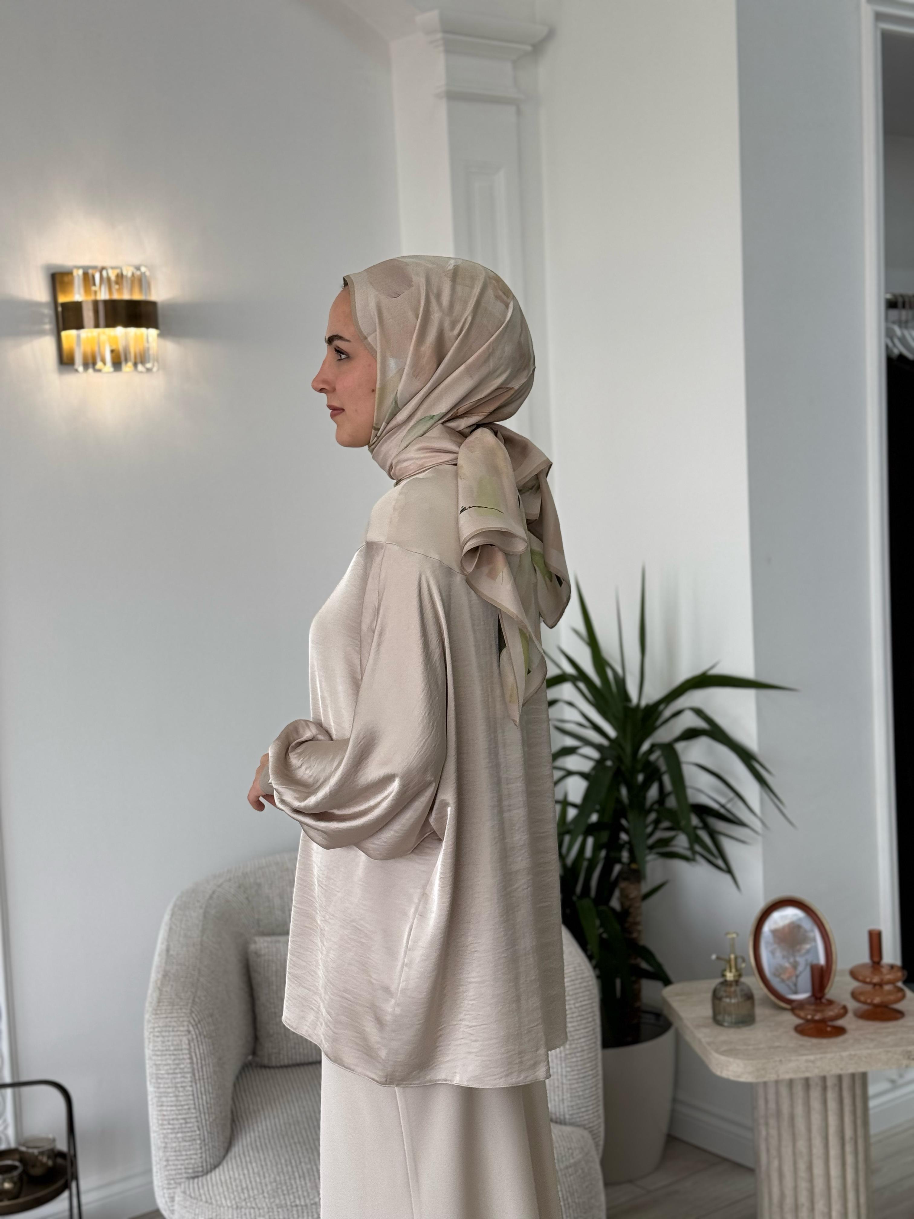 QOOQ Sand Takım 25ss224