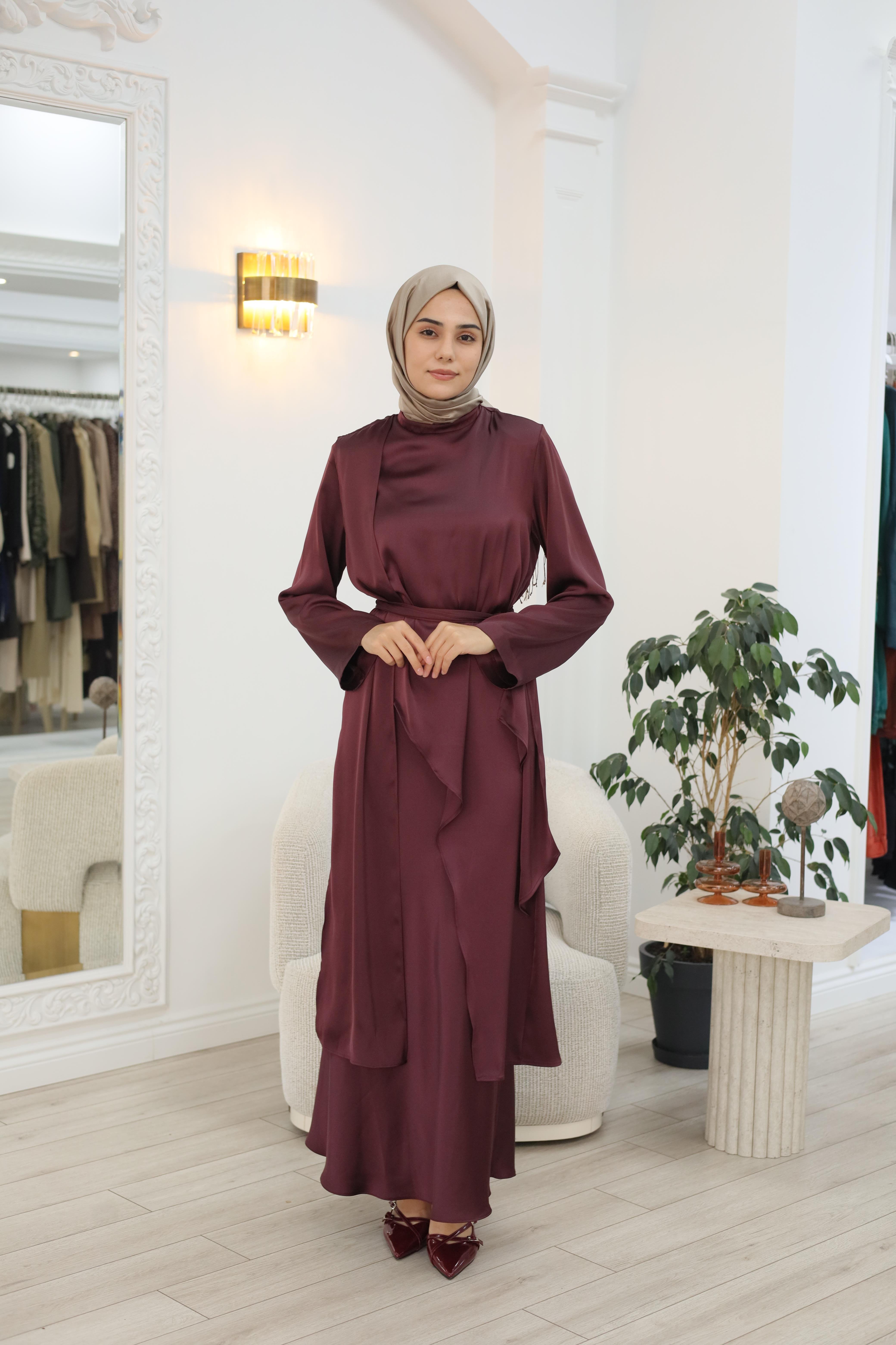 QOOQ Saten Takım 26fw201