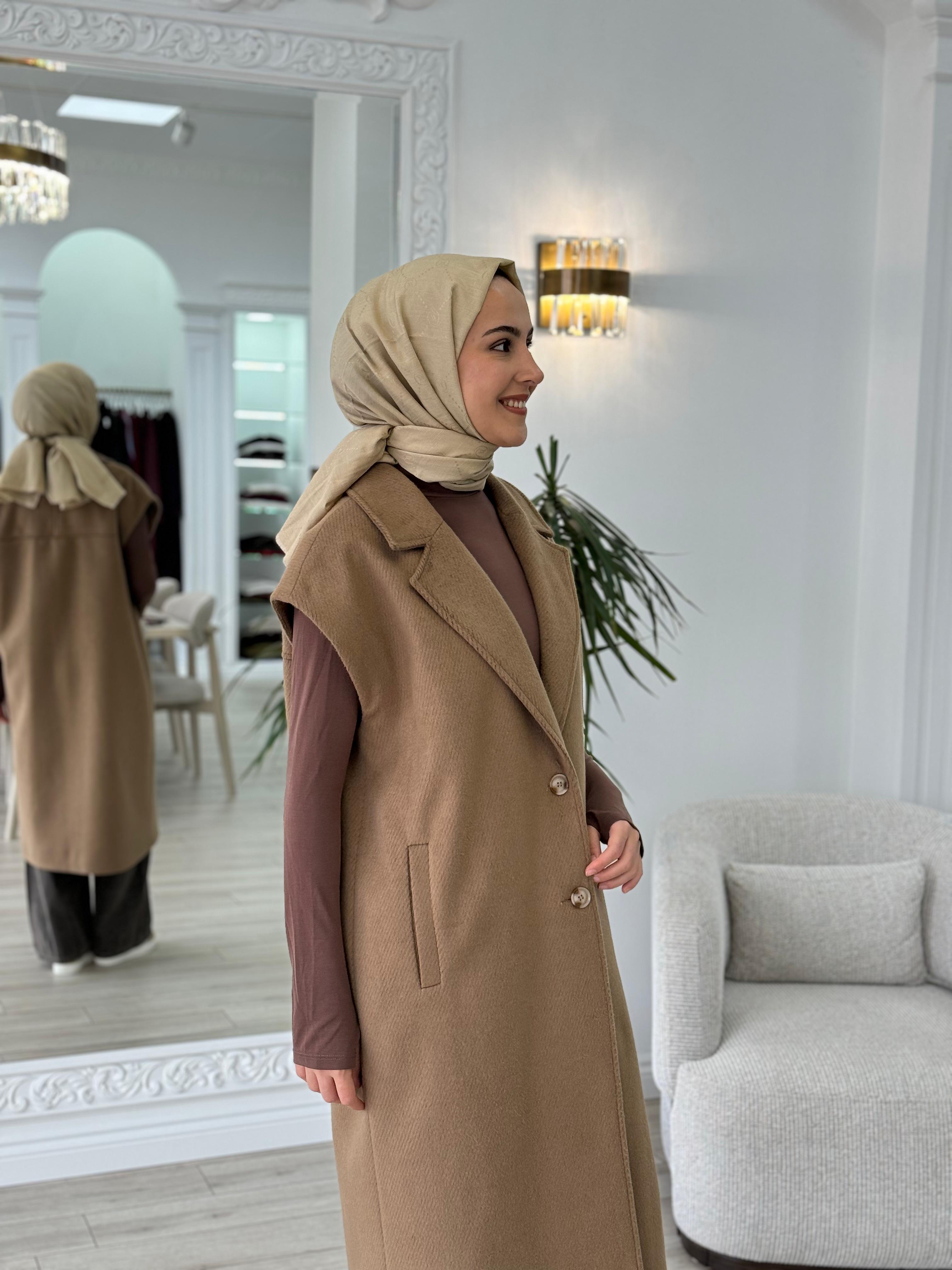 QOQQ Mendi Yelek 25fw629