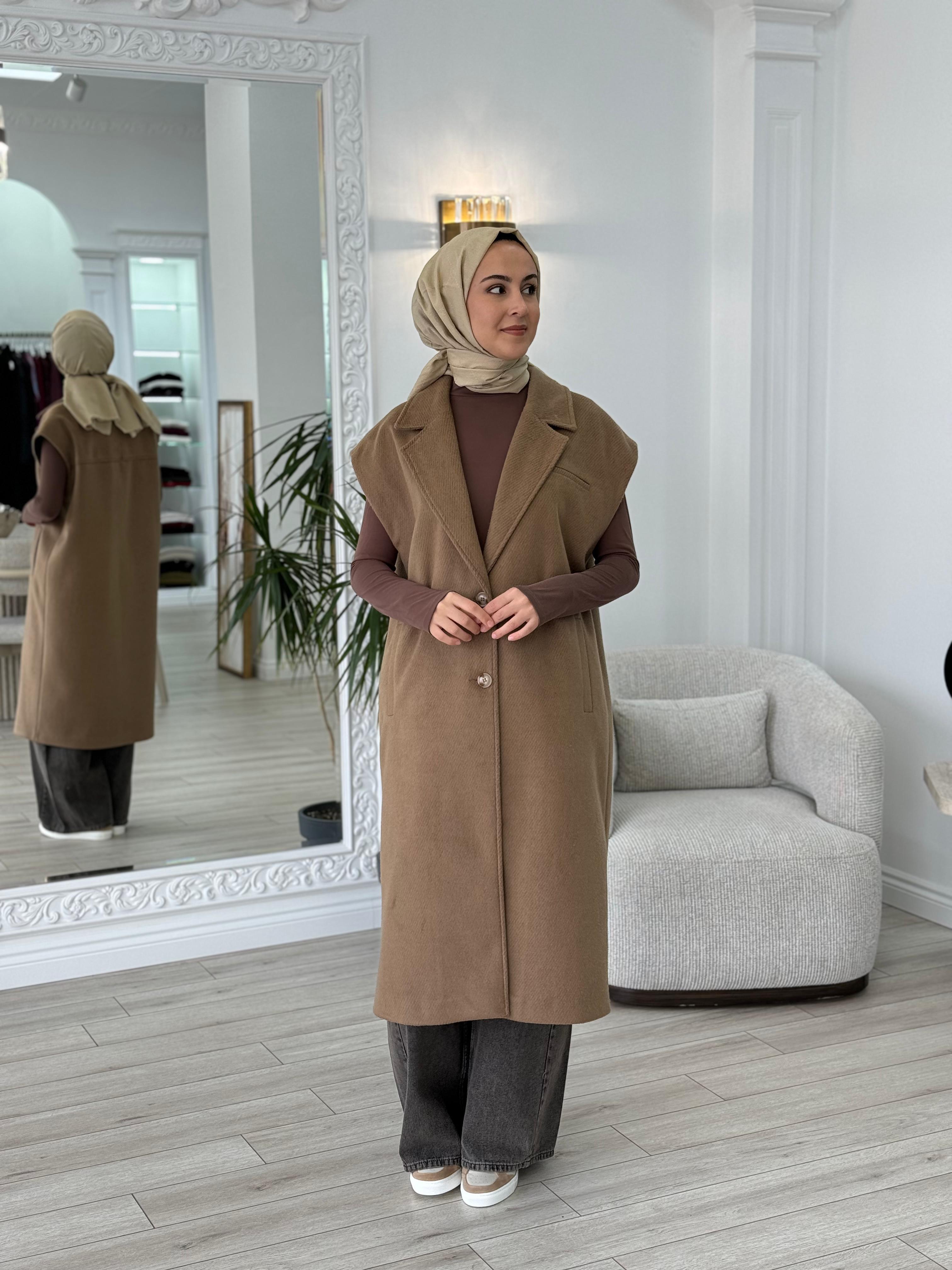 QOQQ Mendi Yelek 25fw629