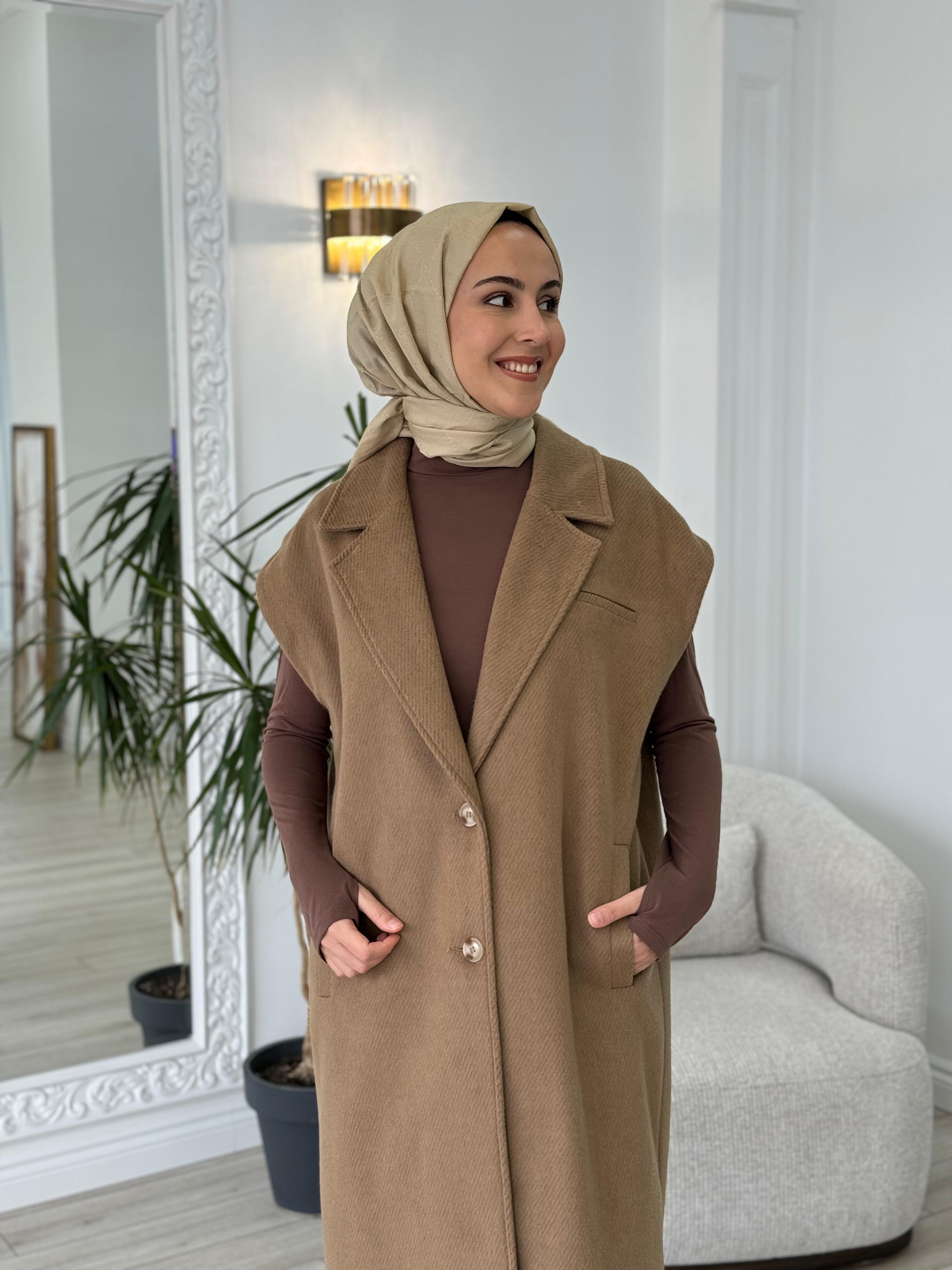 QOQQ Mendi Yelek 25fw629