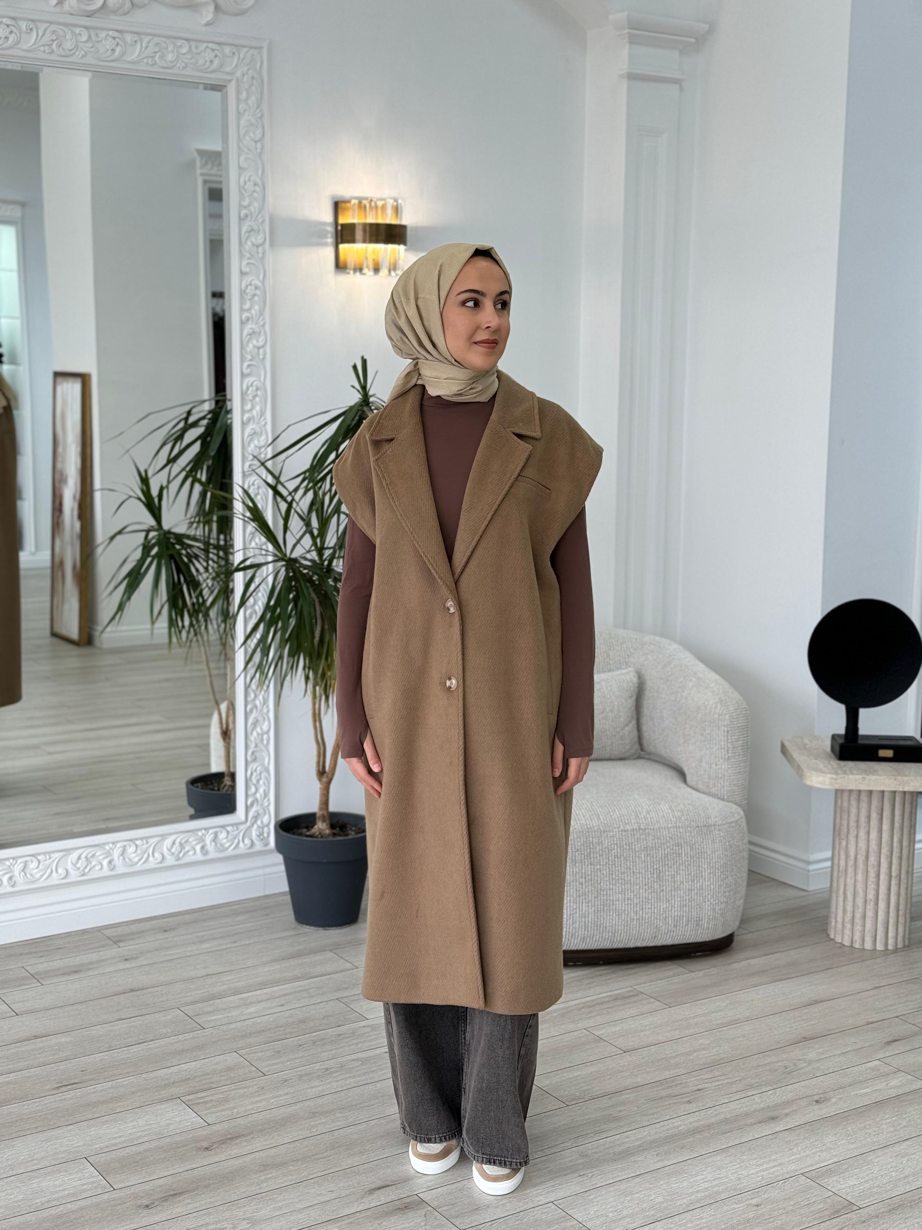 QOQQ Mendi Yelek 25fw629