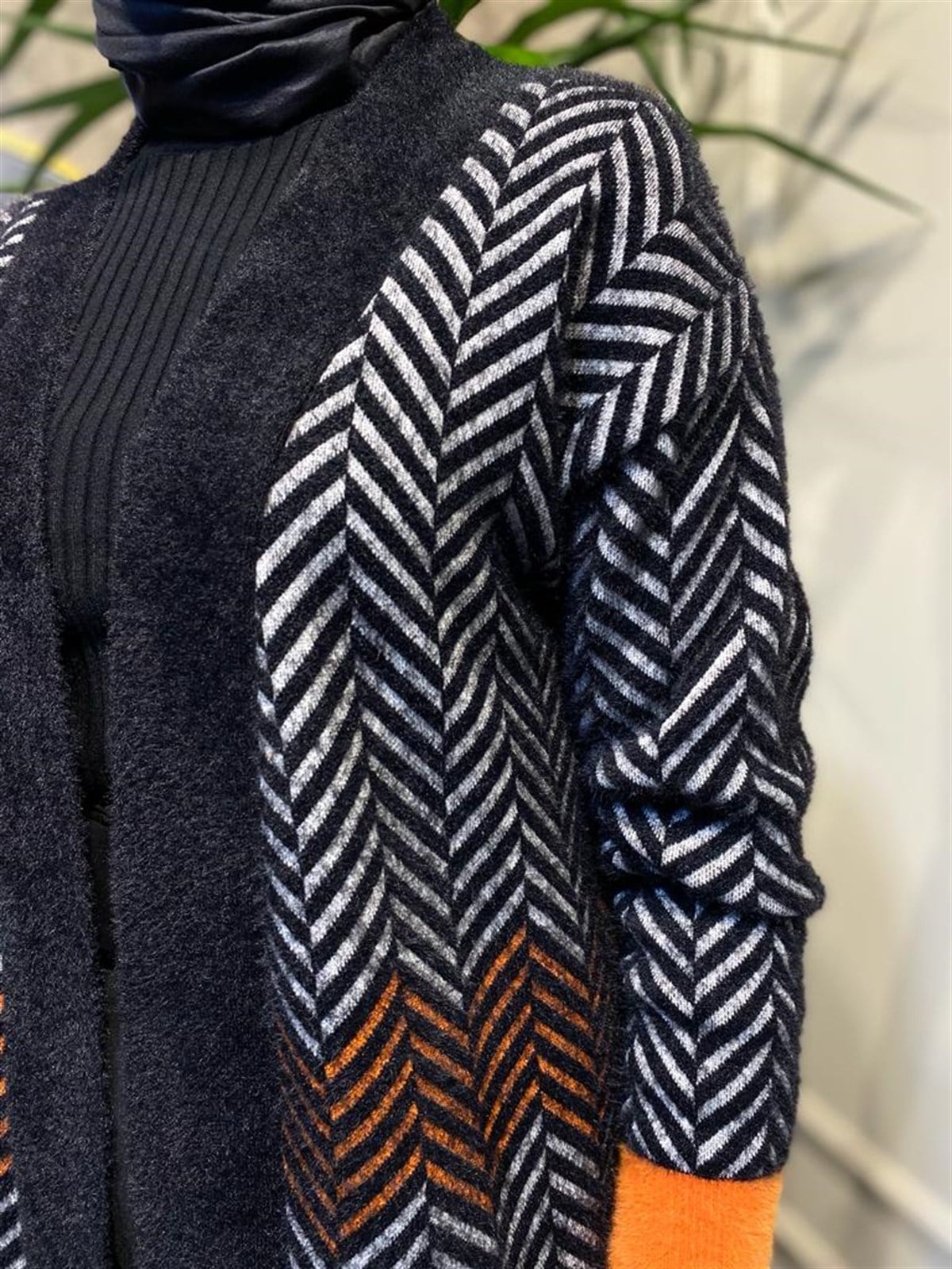 Tığ Triko Zigzag Desen Hırka Siyah 21121