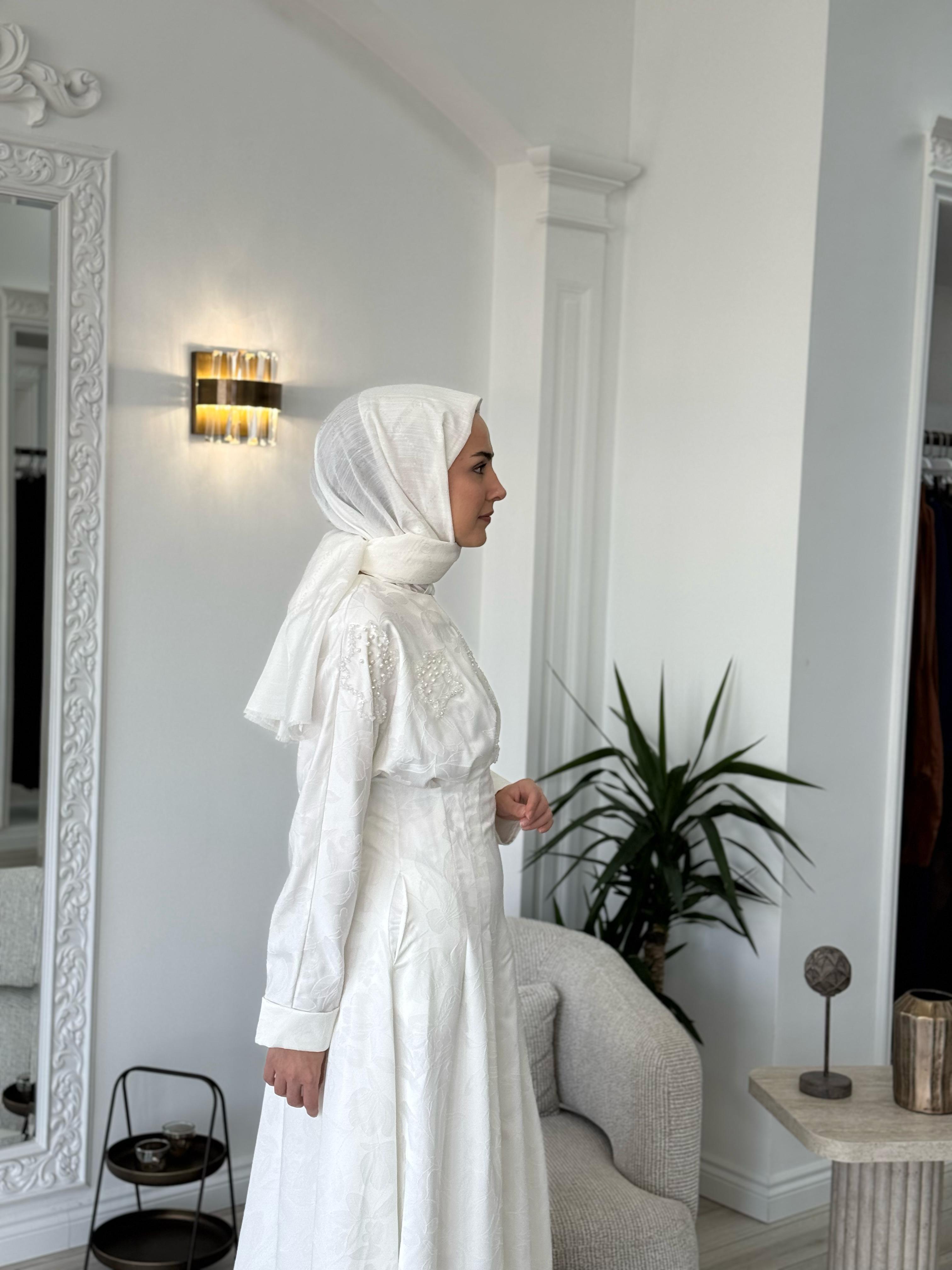 Vuu Çiçek Baskılı İşlemeli Elbise 25ssv4012