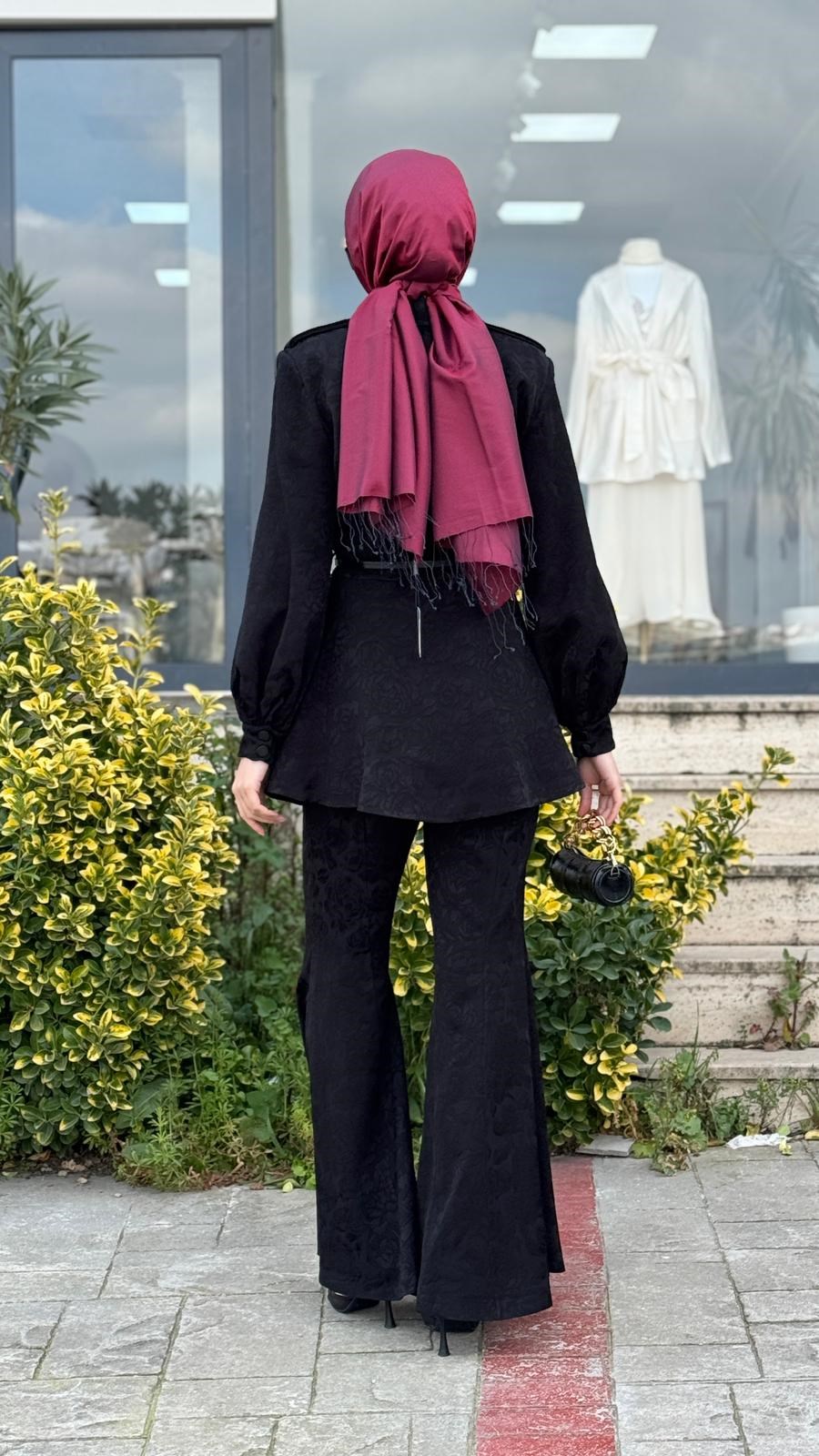 VUU Çiçekli Jakar Pantolonlu Takım 26ss1005