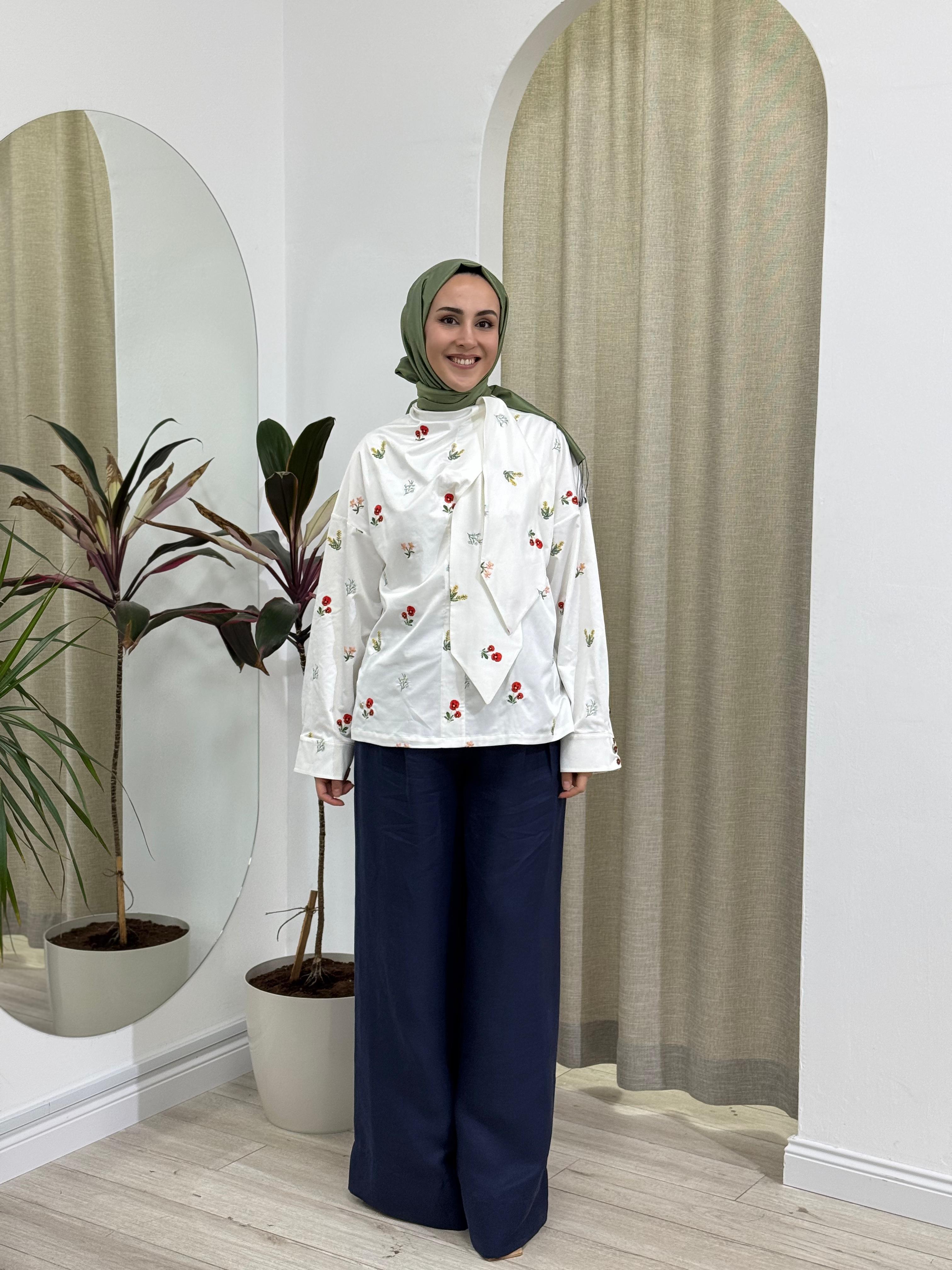 Vuu Düğme Detaylı Pantolon Lacivert 25ssv2002