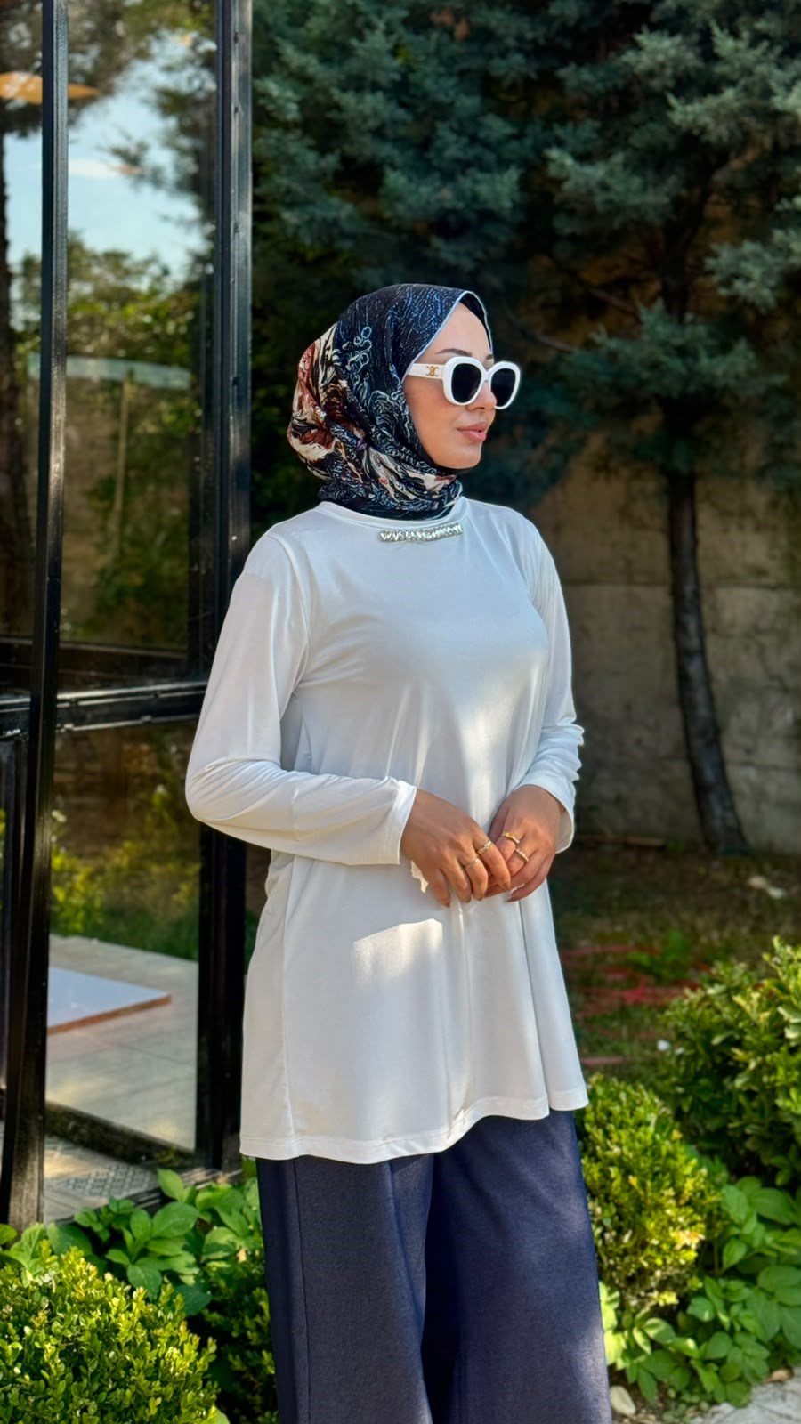 VUU Yakası Taşlı Uzun Kollu Bluz 26ss2017