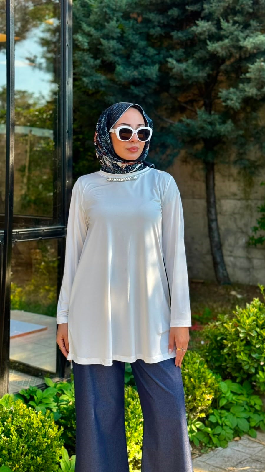 VUU Yakası Taşlı Uzun Kollu Bluz 26ss2017