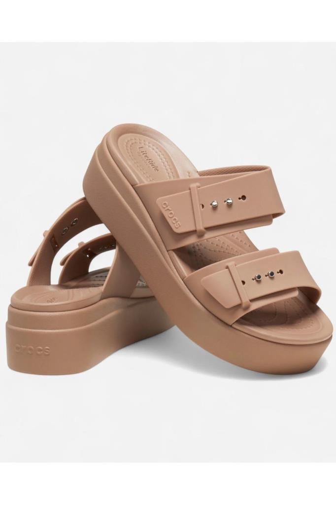 CROCS 207431-BROOKLYN BUCKLE ZQ9-LATTE KADIN TERLİK