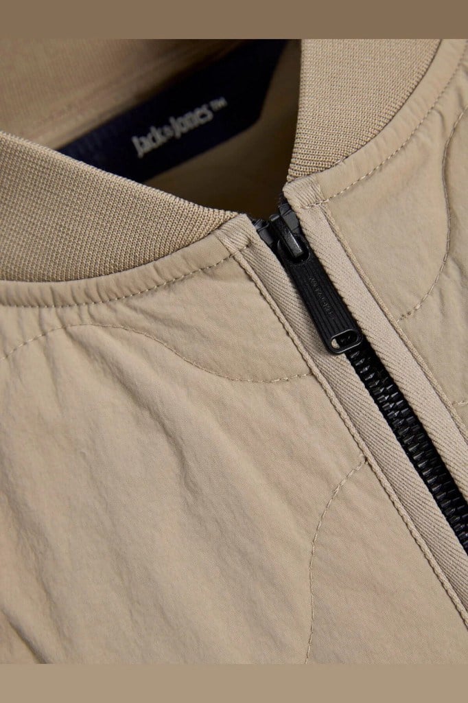 Jack&Jones 12298748 JJAXEL LINER JACKET WINTER TWIG ERKEK MONT