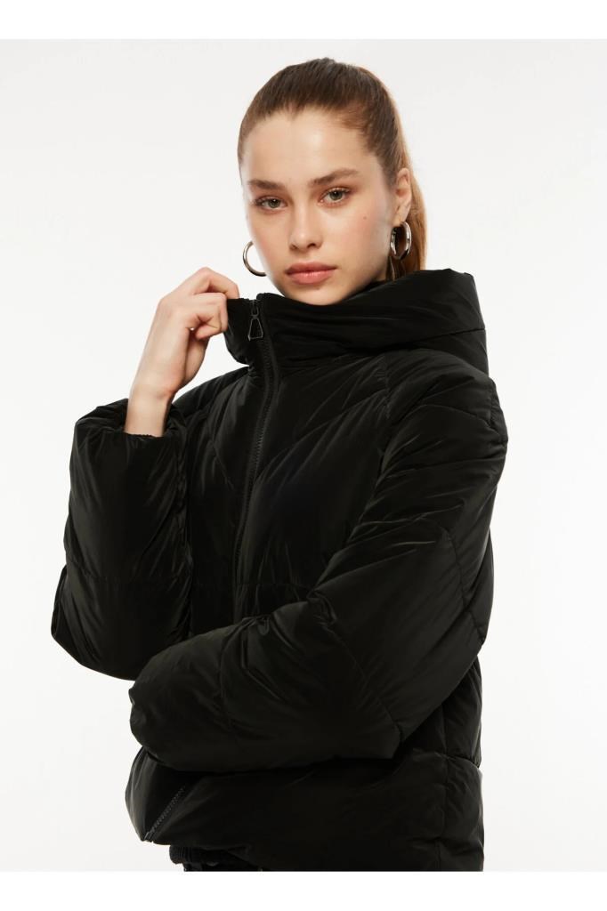 ONLY 15318451 ONLECE PUFFER BLACK KADIN MONT