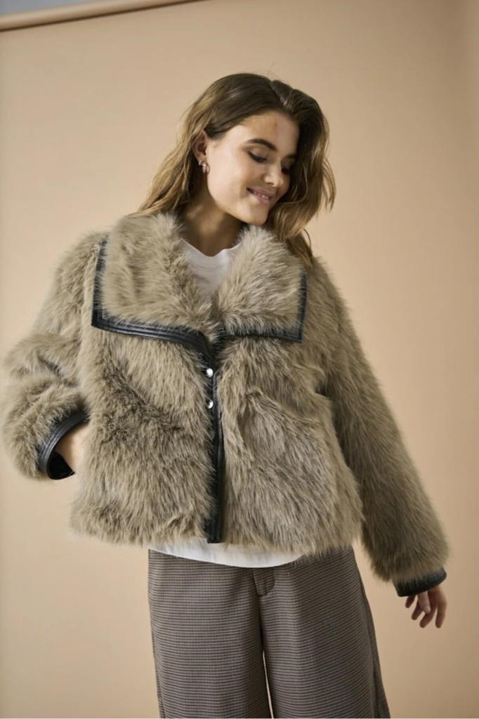 ONLY 15330273 ONLPISA FUR JACKET OTW HUMUS KADIN MONT