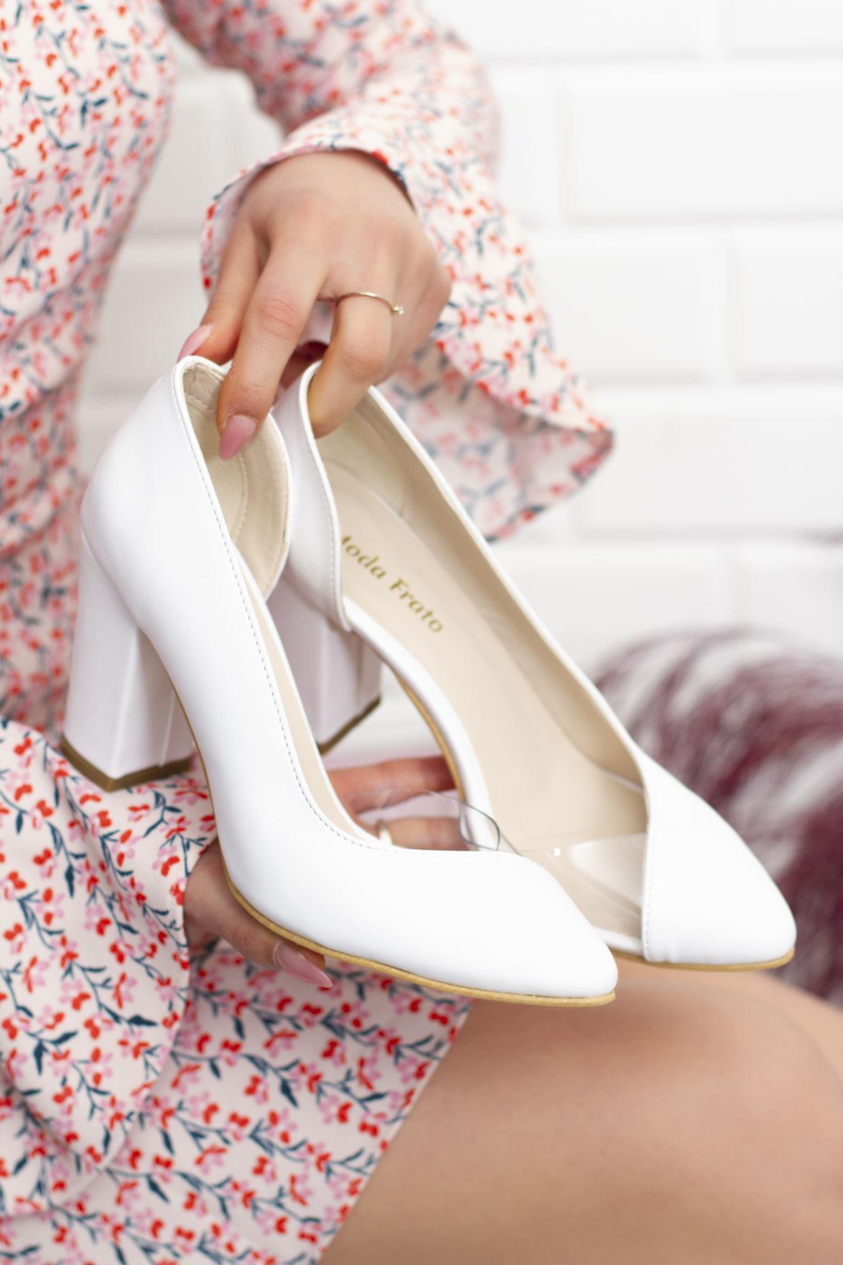 Modafrato 8 CM Şeffaf Stiletto Topuklu Ayakkabı Sivri Burun Beyaz