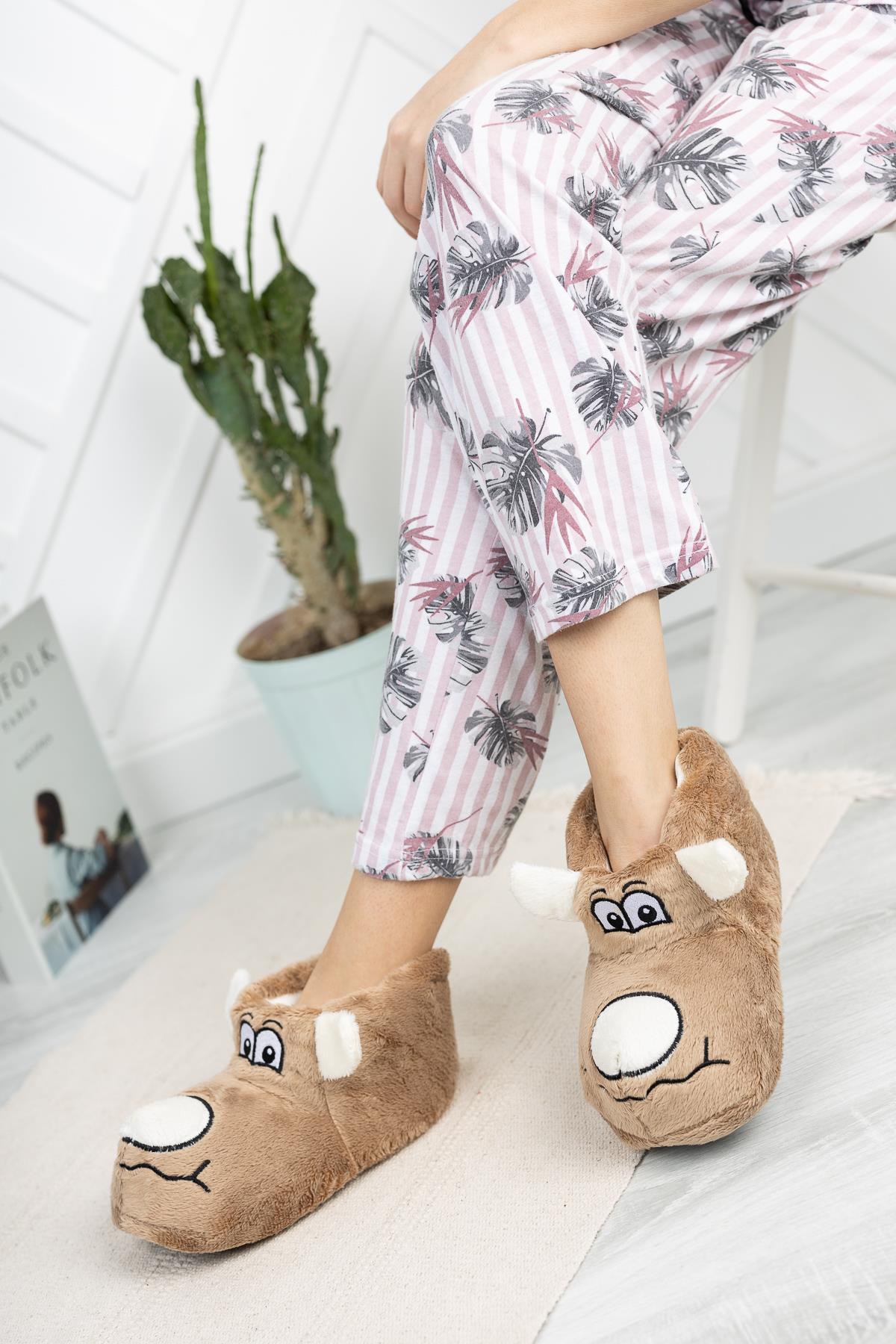 Modafrato CC-82 Unisex Hayvanlı Panduf Taraftar Peluş Taba